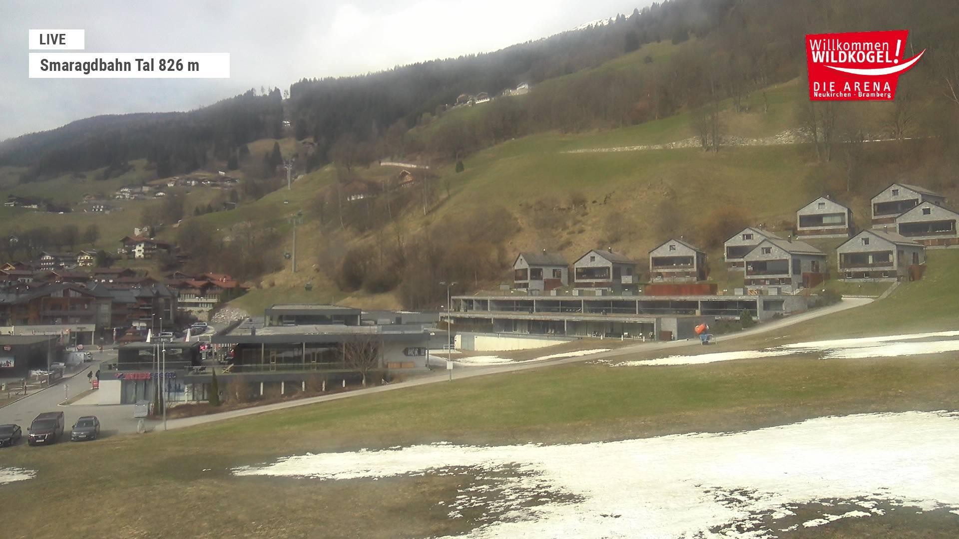 Archiv Foto Webcam Wildkogel: Frühmesserbahn - Bergstation