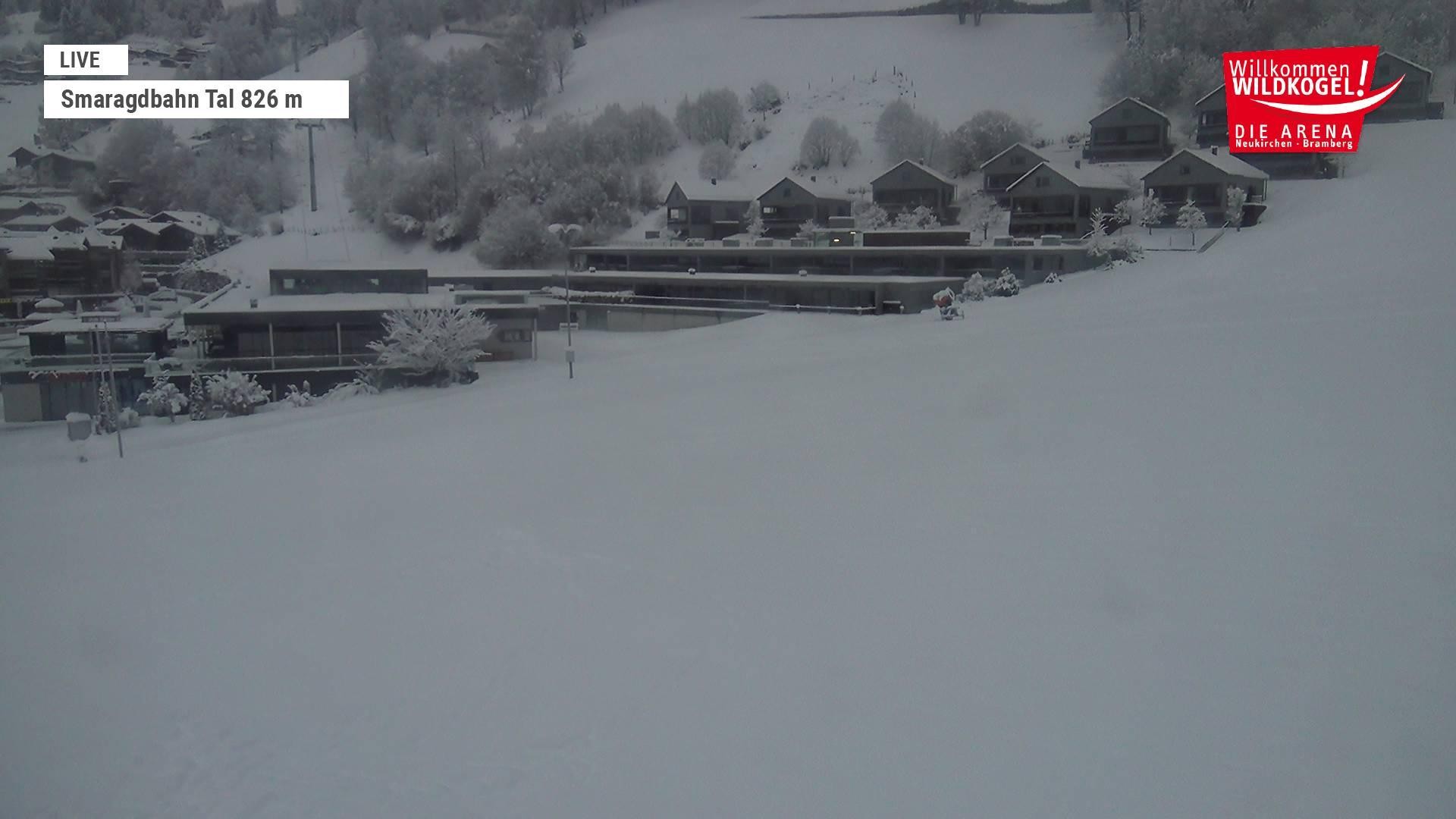 Archiv Foto Webcam Wildkogel: Frühmesserbahn - Bergstation
