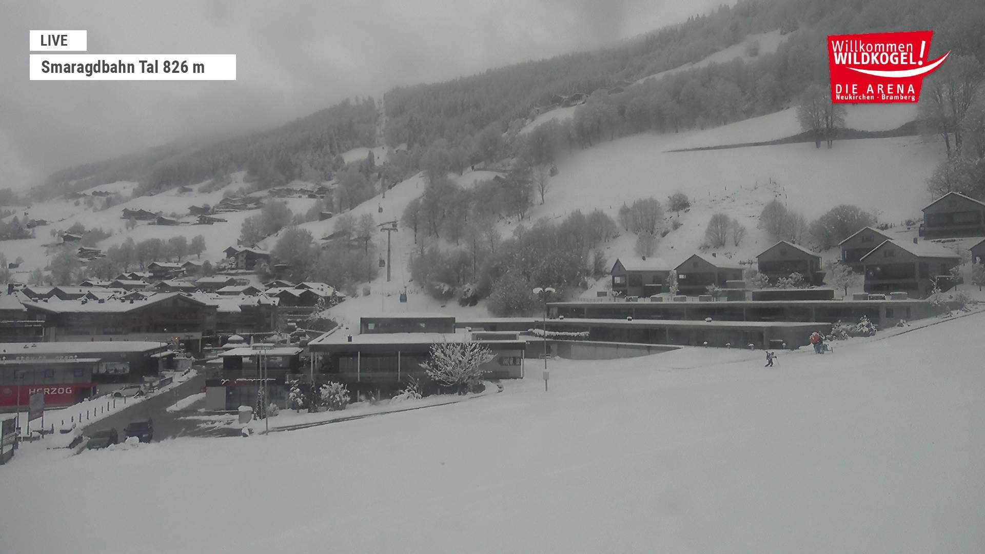 Archiv Foto Webcam Wildkogel: Frühmesserbahn - Bergstation