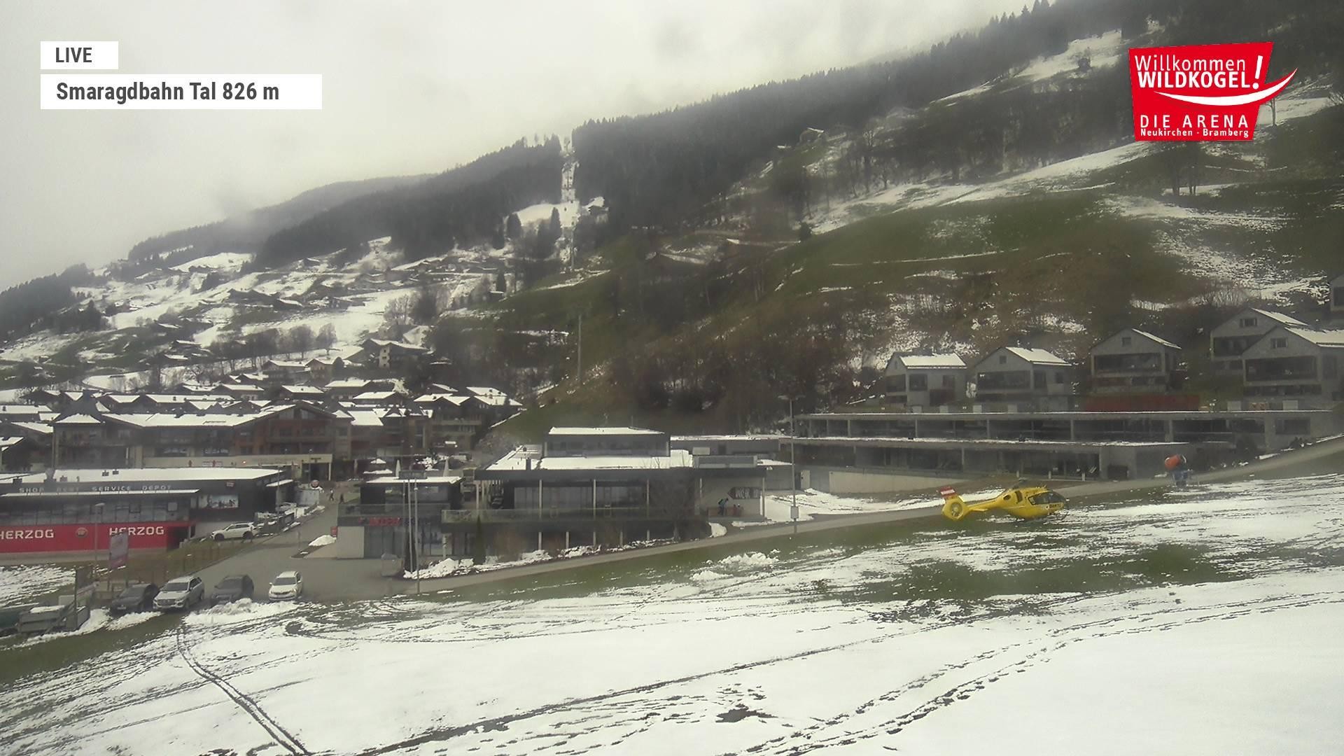 Archiv Foto Webcam Wildkogel: Frühmesserbahn - Bergstation