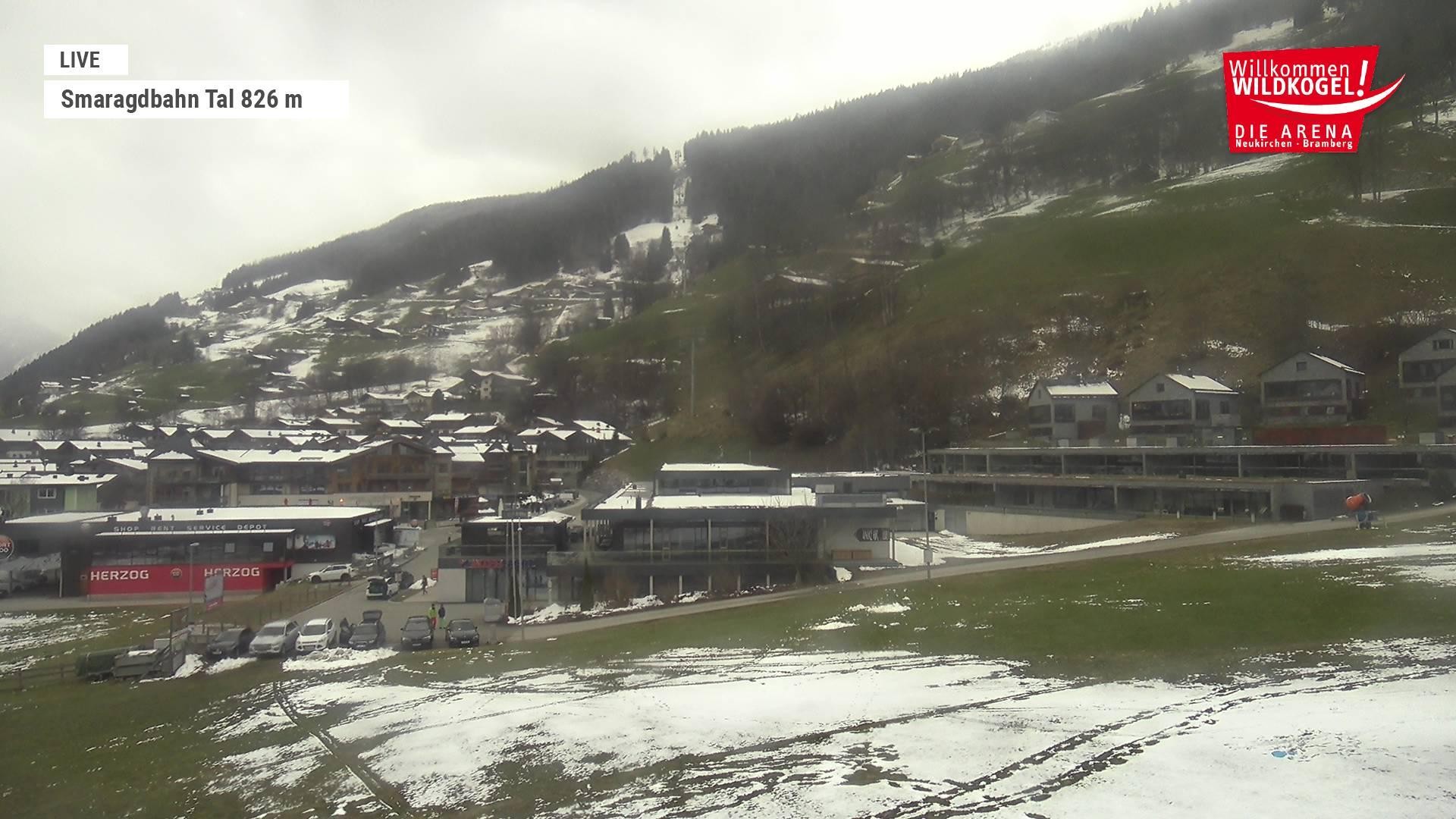 Archiv Foto Webcam Wildkogel: Frühmesserbahn - Bergstation