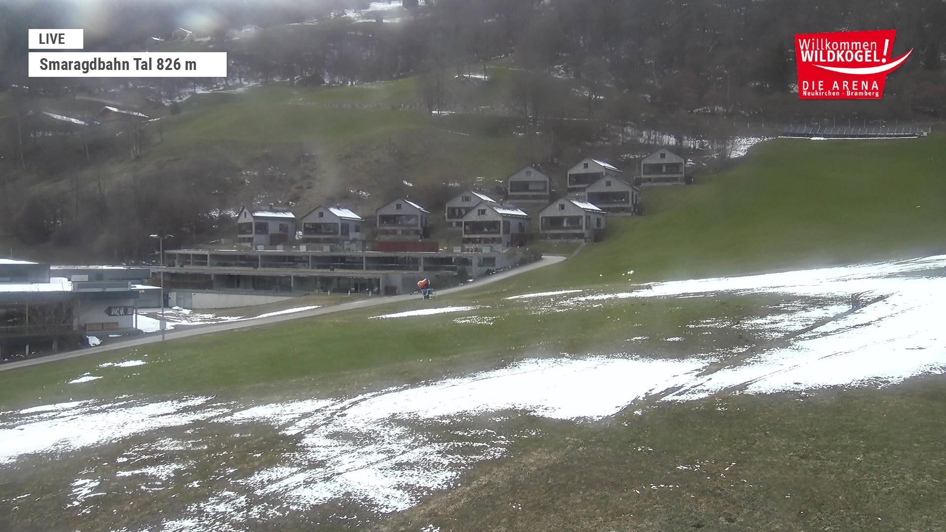 Archiv Foto Webcam Wildkogel: Frühmesserbahn - Bergstation