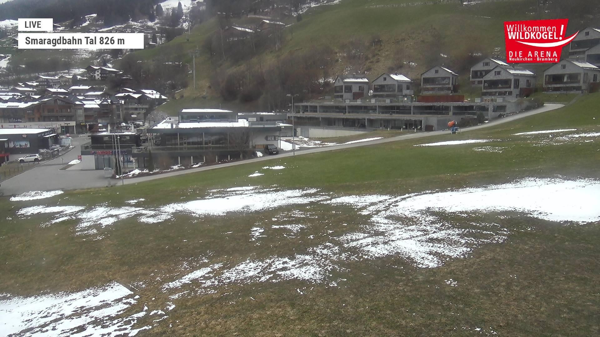 Archiv Foto Webcam Wildkogel: Frühmesserbahn - Bergstation