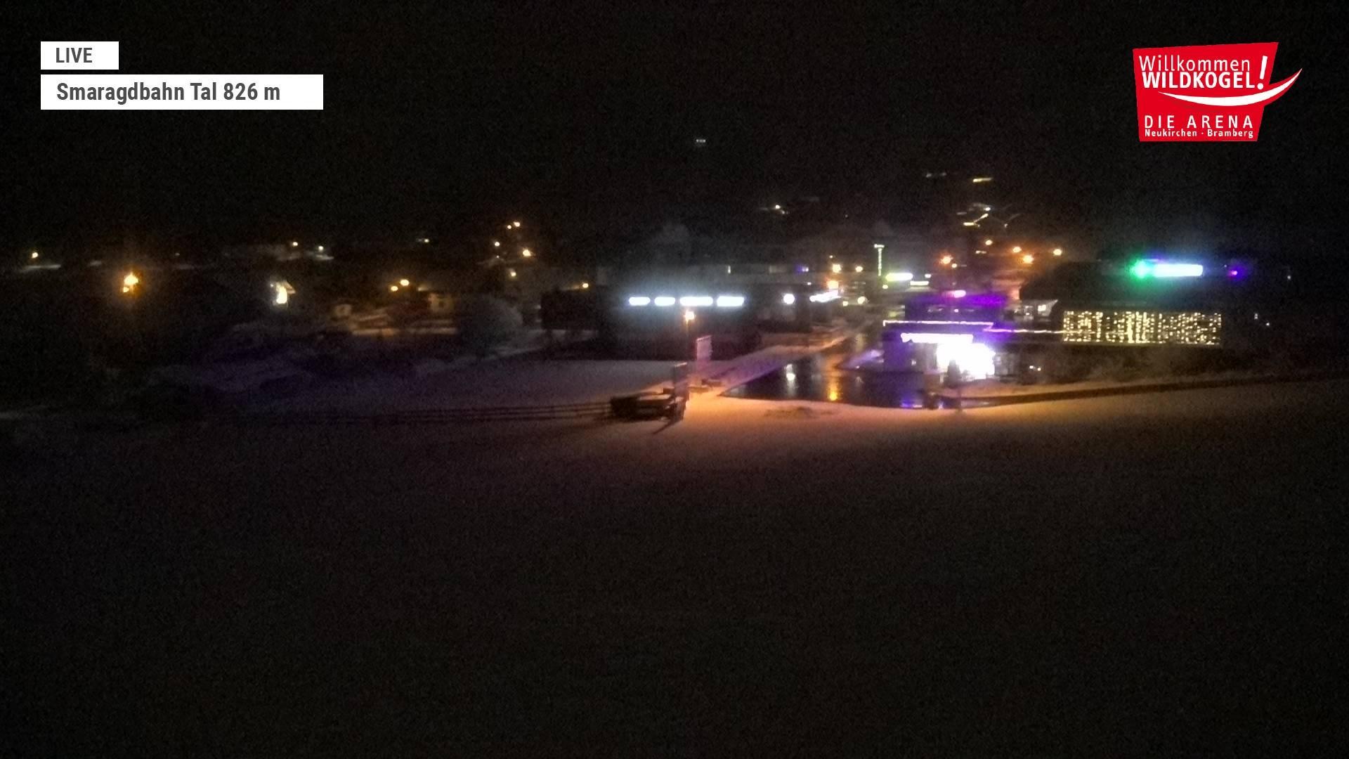 Archiv Foto Webcam Wildkogel: Frühmesserbahn - Bergstation