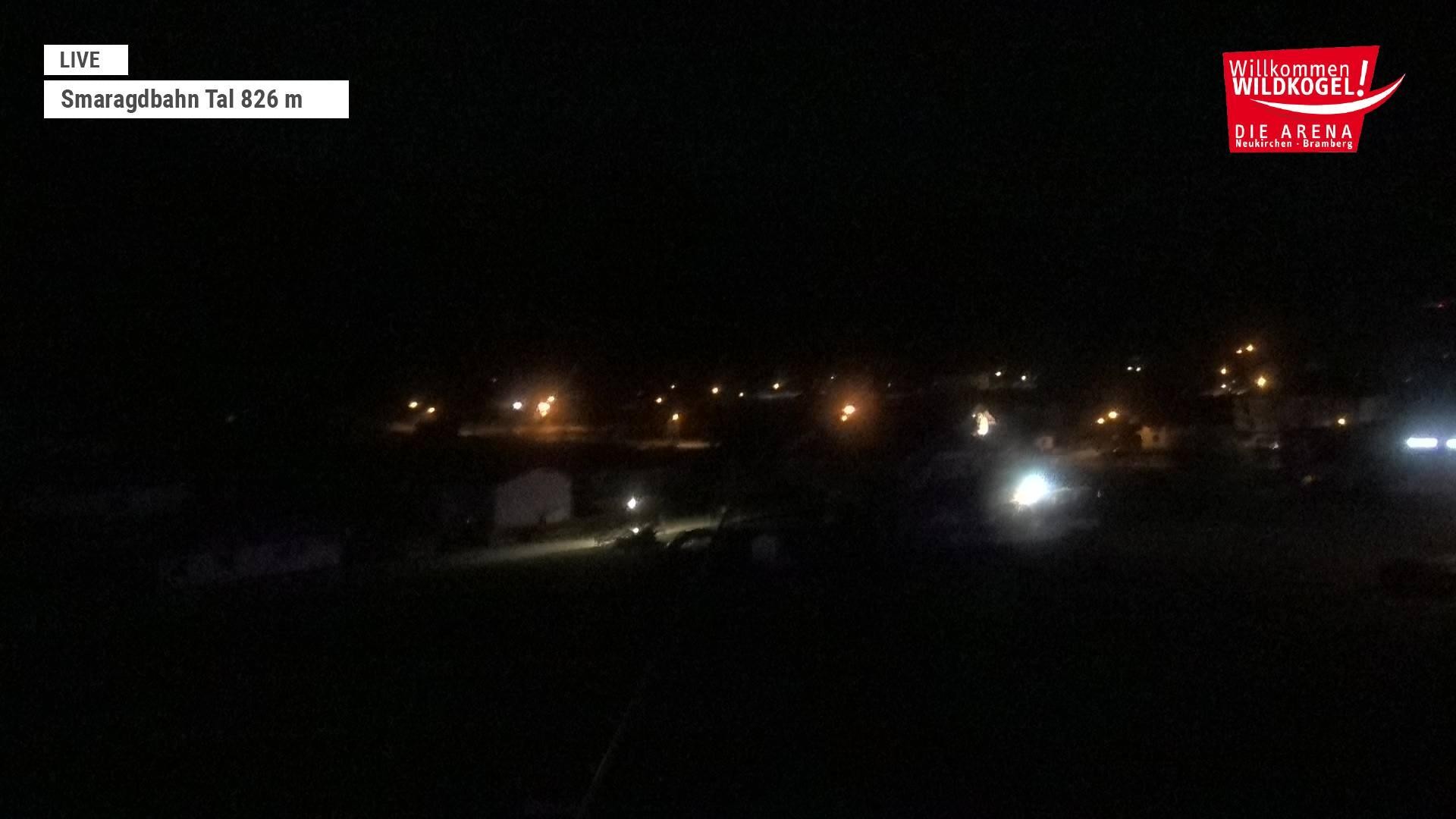 Archiv Foto Webcam Wildkogel: Frühmesserbahn - Bergstation