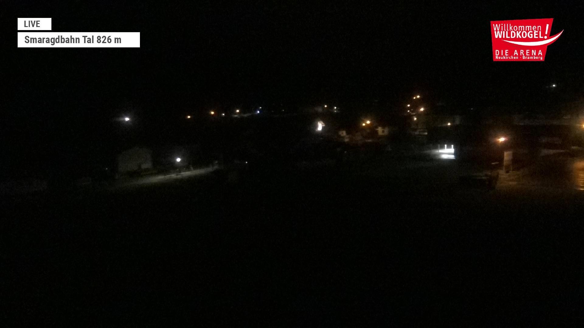 Archiv Foto Webcam Wildkogel: Frühmesserbahn - Bergstation