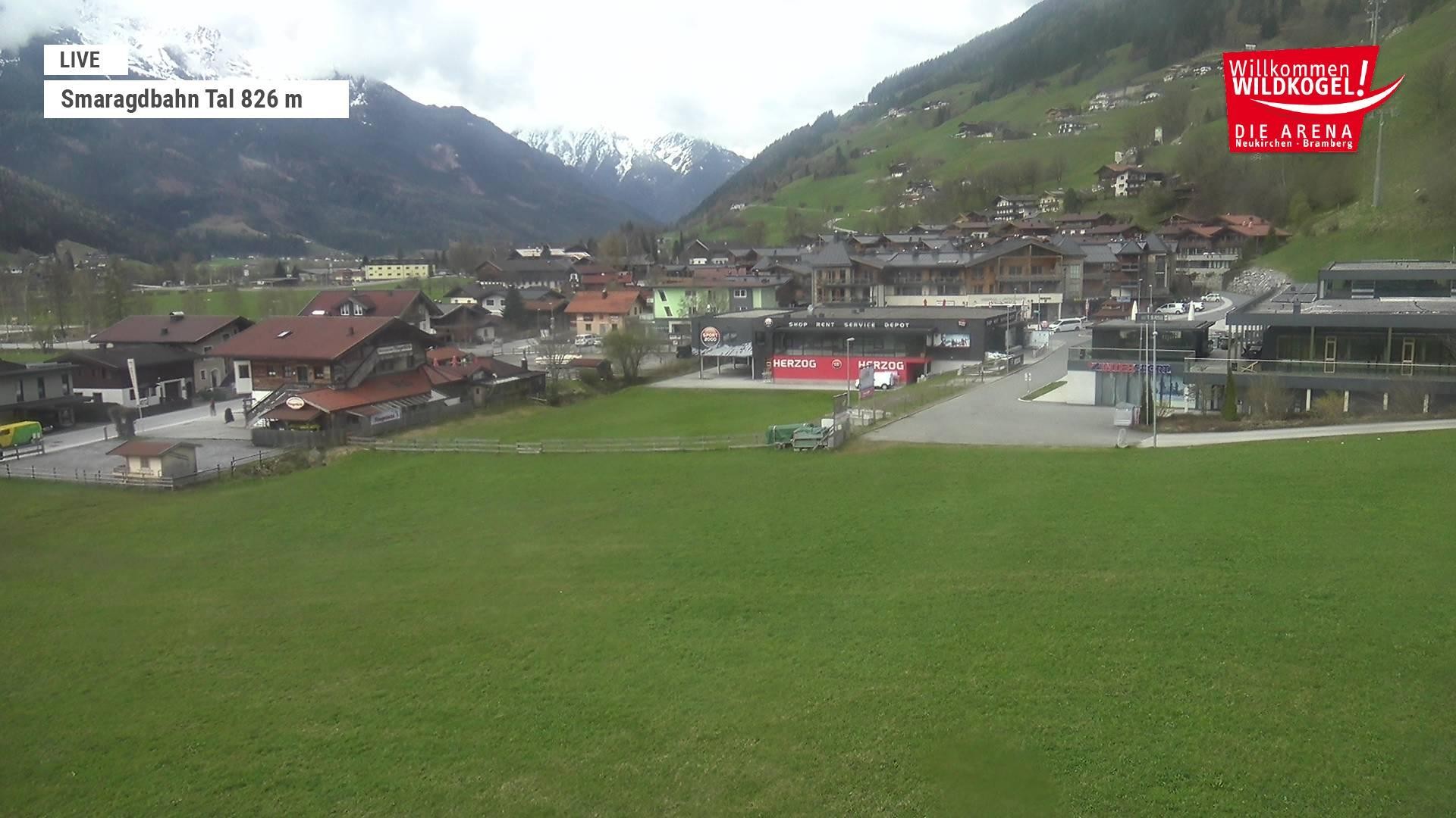 Archiv Foto Webcam Wildkogel: Frühmesserbahn - Bergstation