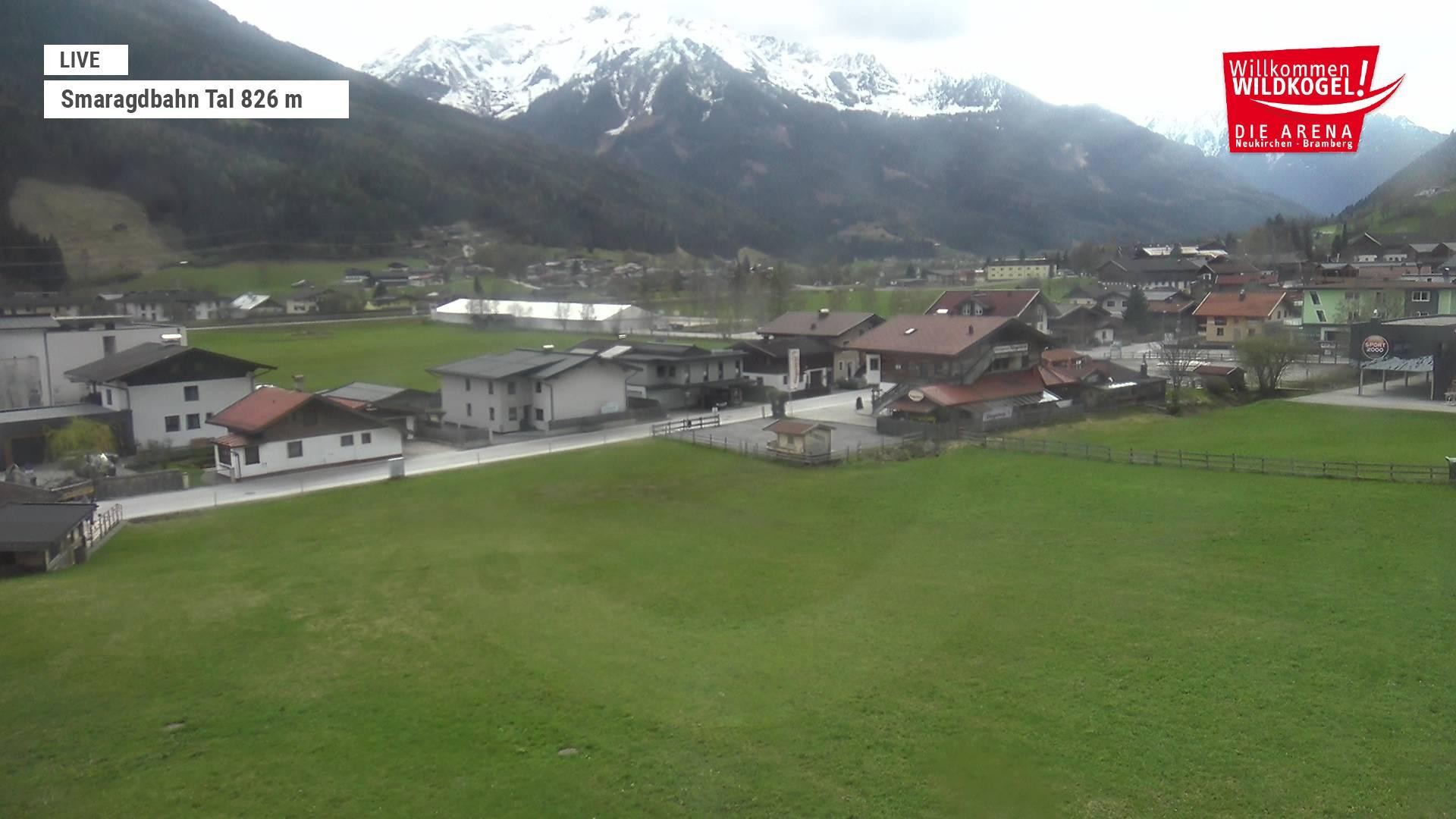 Archiv Foto Webcam Wildkogel: Frühmesserbahn - Bergstation