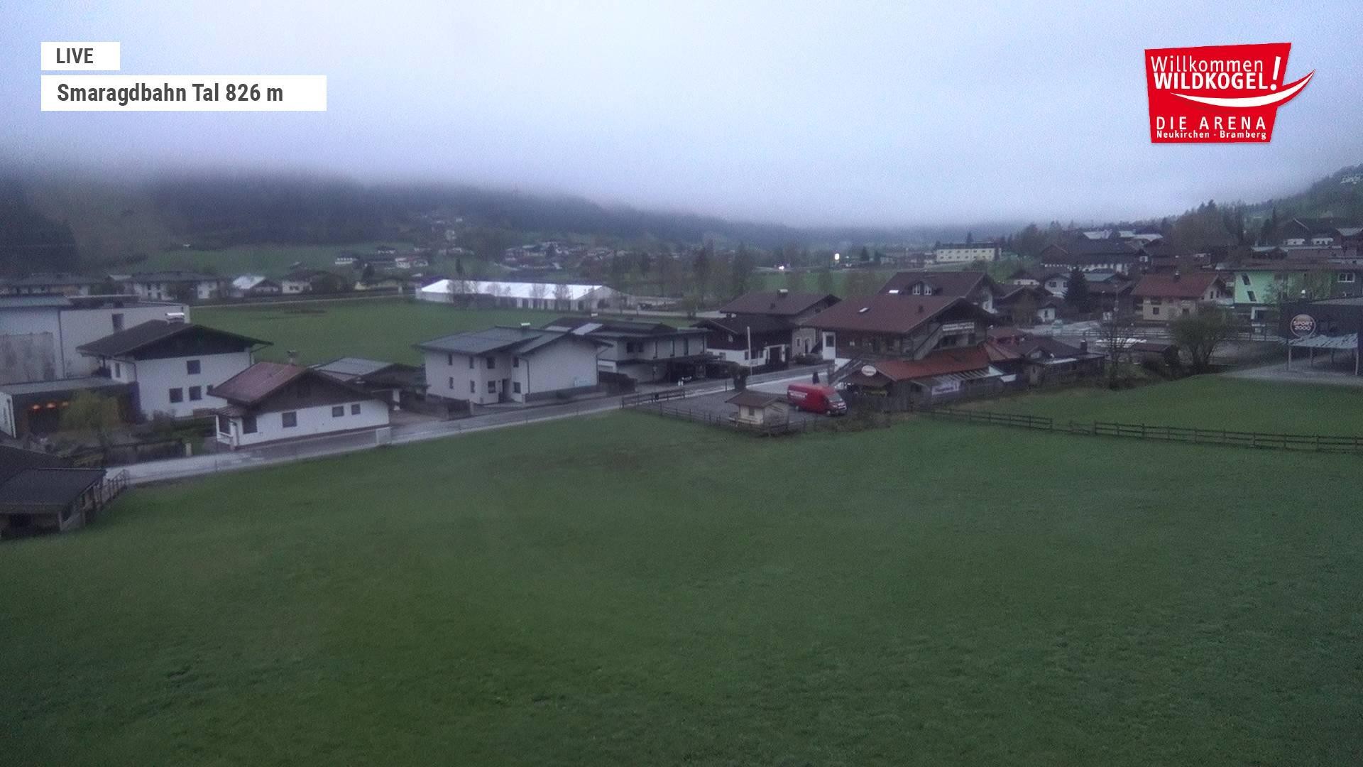 Archiv Foto Webcam Wildkogel: Frühmesserbahn - Bergstation