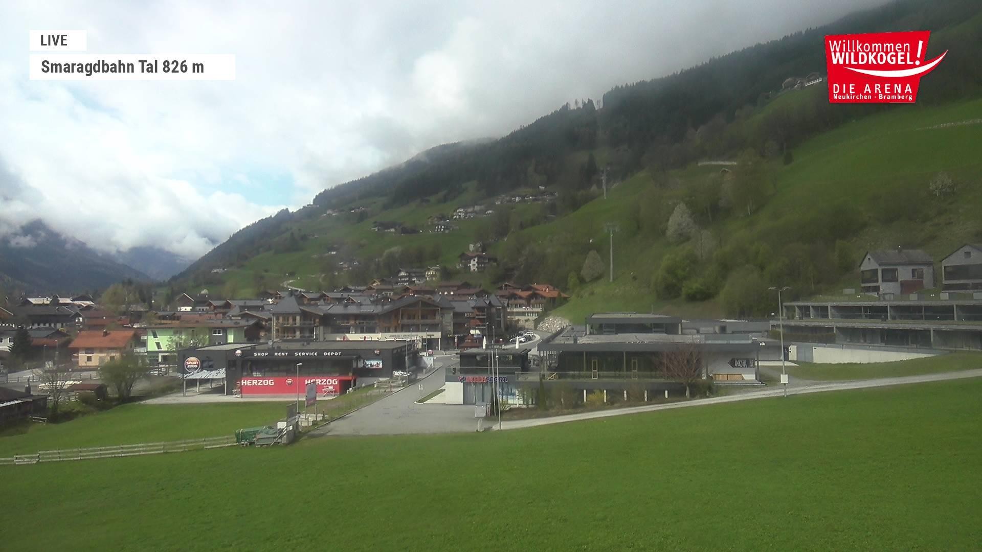 Archiv Foto Webcam Wildkogel: Frühmesserbahn - Bergstation