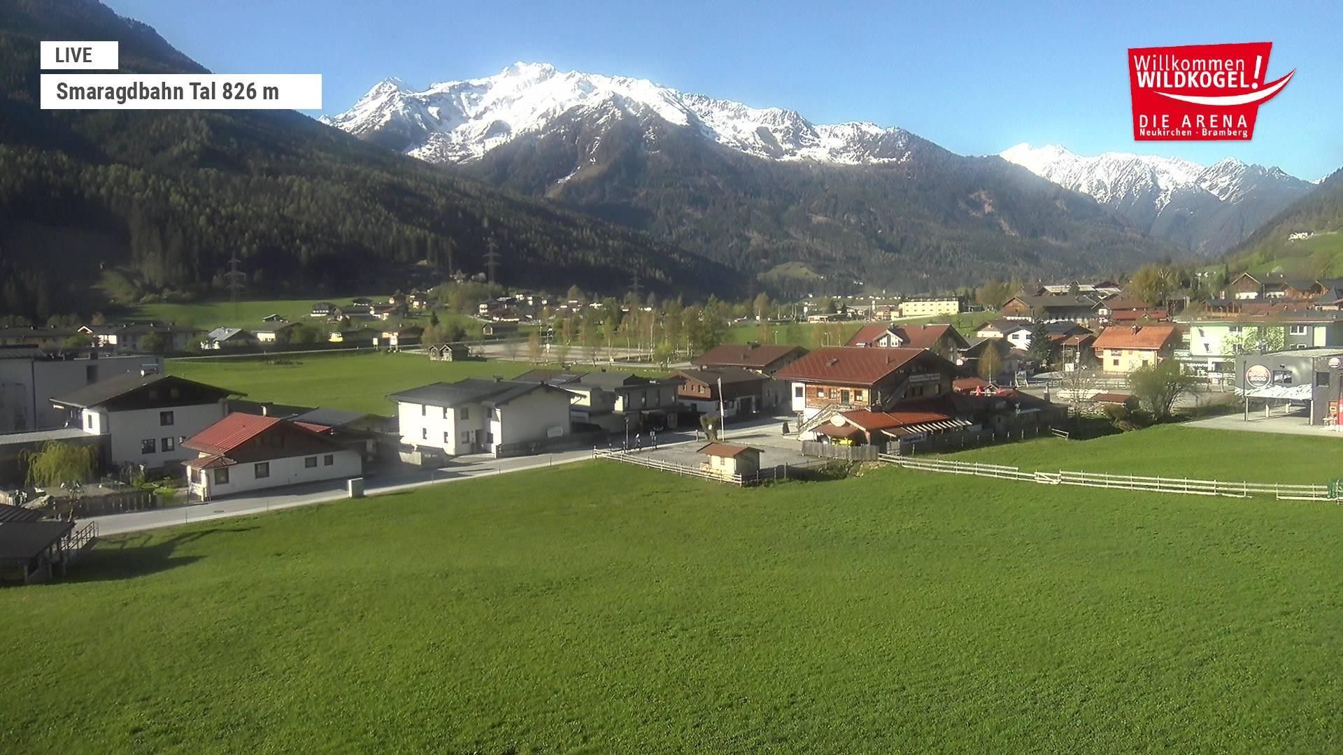 Archiv Foto Webcam Wildkogel: Frühmesserbahn - Bergstation