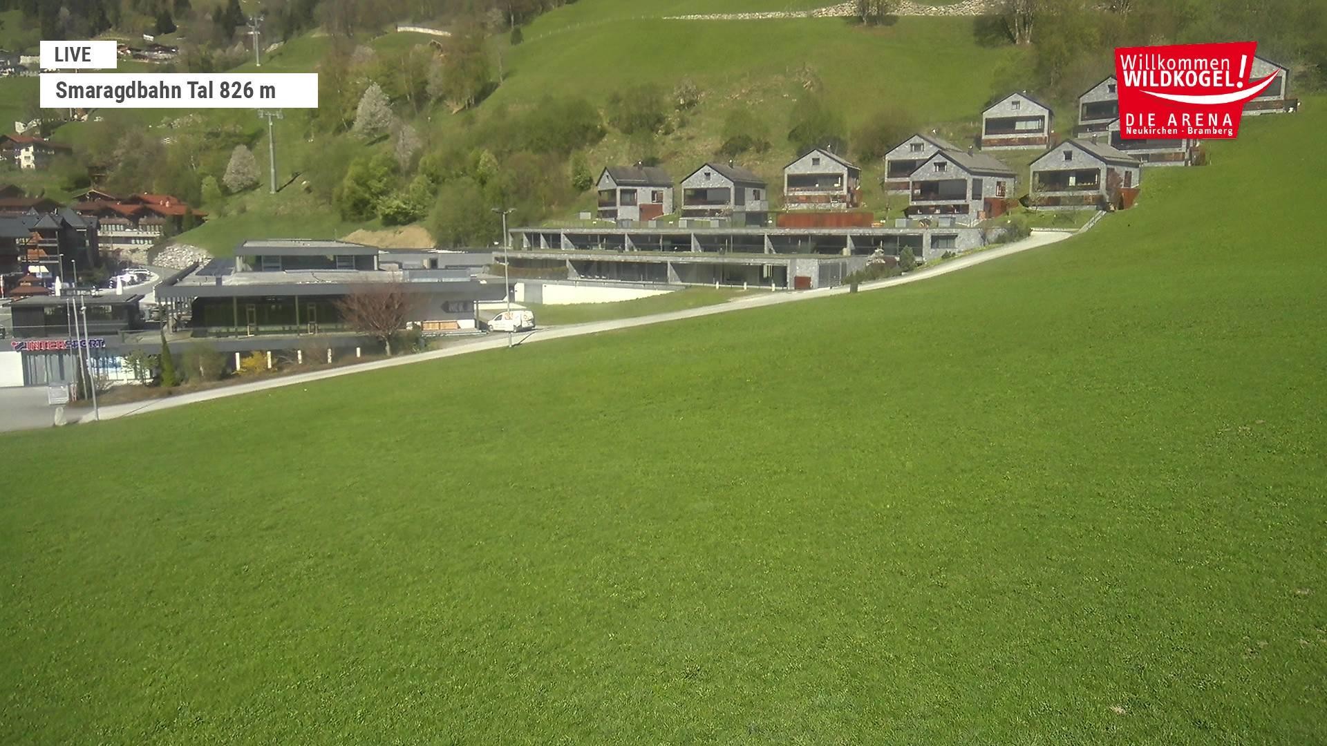 Archiv Foto Webcam Wildkogel: Frühmesserbahn - Bergstation