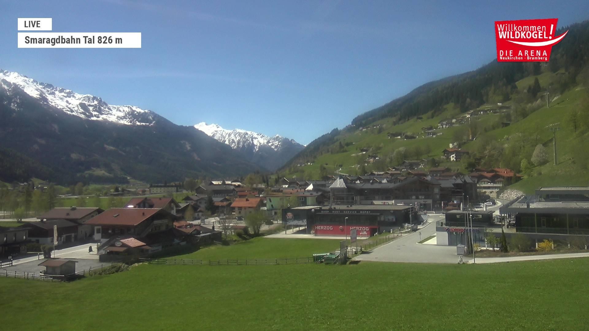 Archiv Foto Webcam Wildkogel: Frühmesserbahn - Bergstation