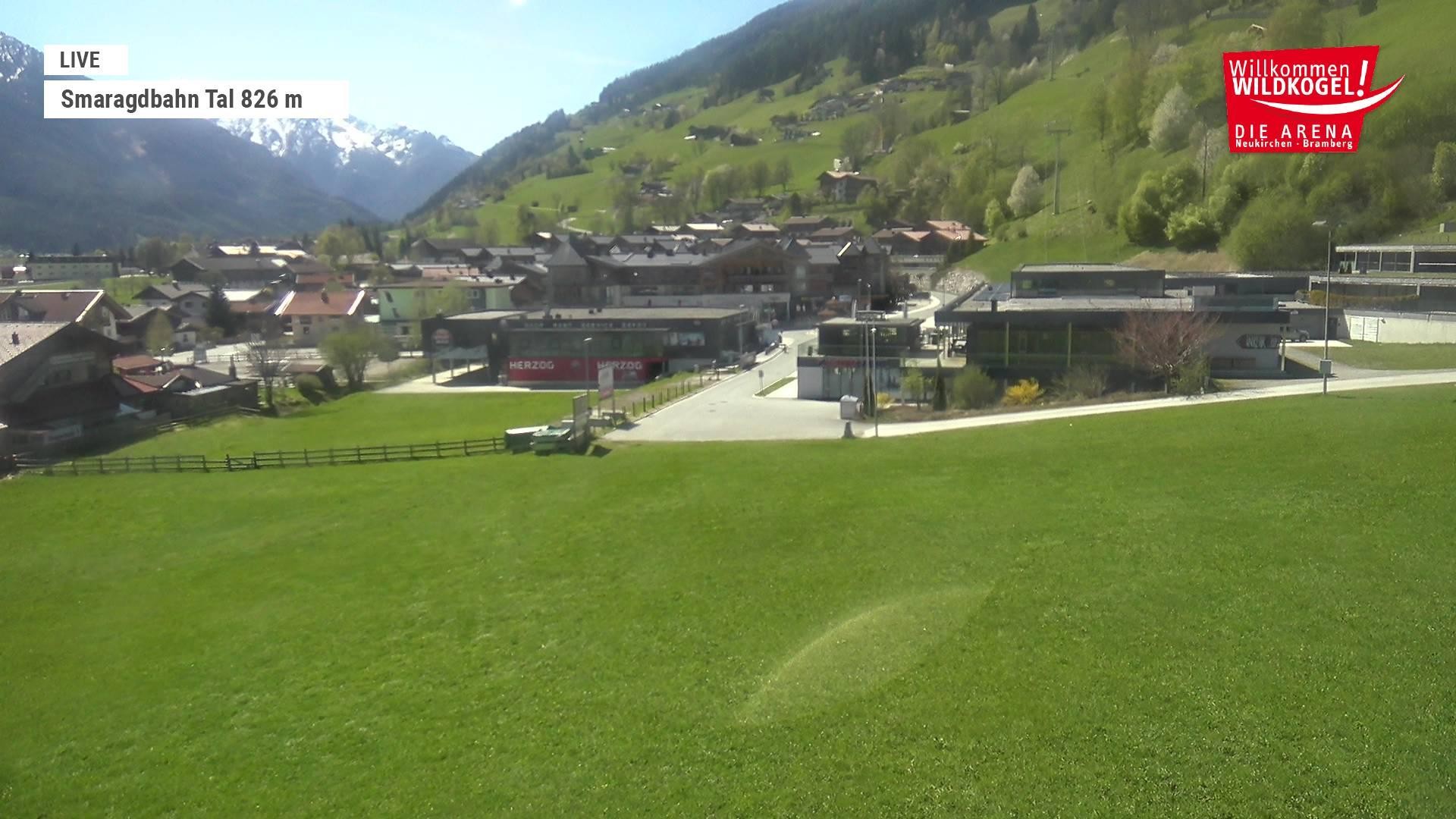 Archiv Foto Webcam Wildkogel: Frühmesserbahn - Bergstation