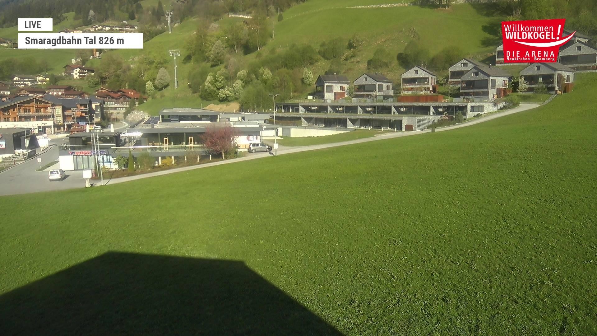 Archiv Foto Webcam Wildkogel: Frühmesserbahn - Bergstation