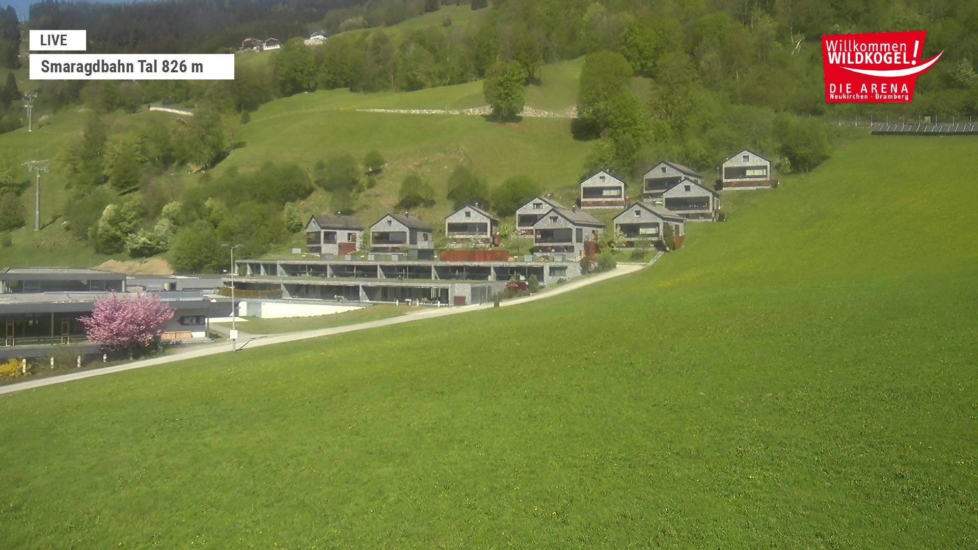Archiv Foto Webcam Wildkogel: Frühmesserbahn - Bergstation