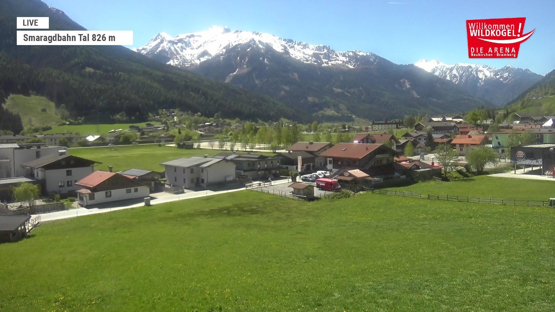 Archiv Foto Webcam Wildkogel: Frühmesserbahn - Bergstation