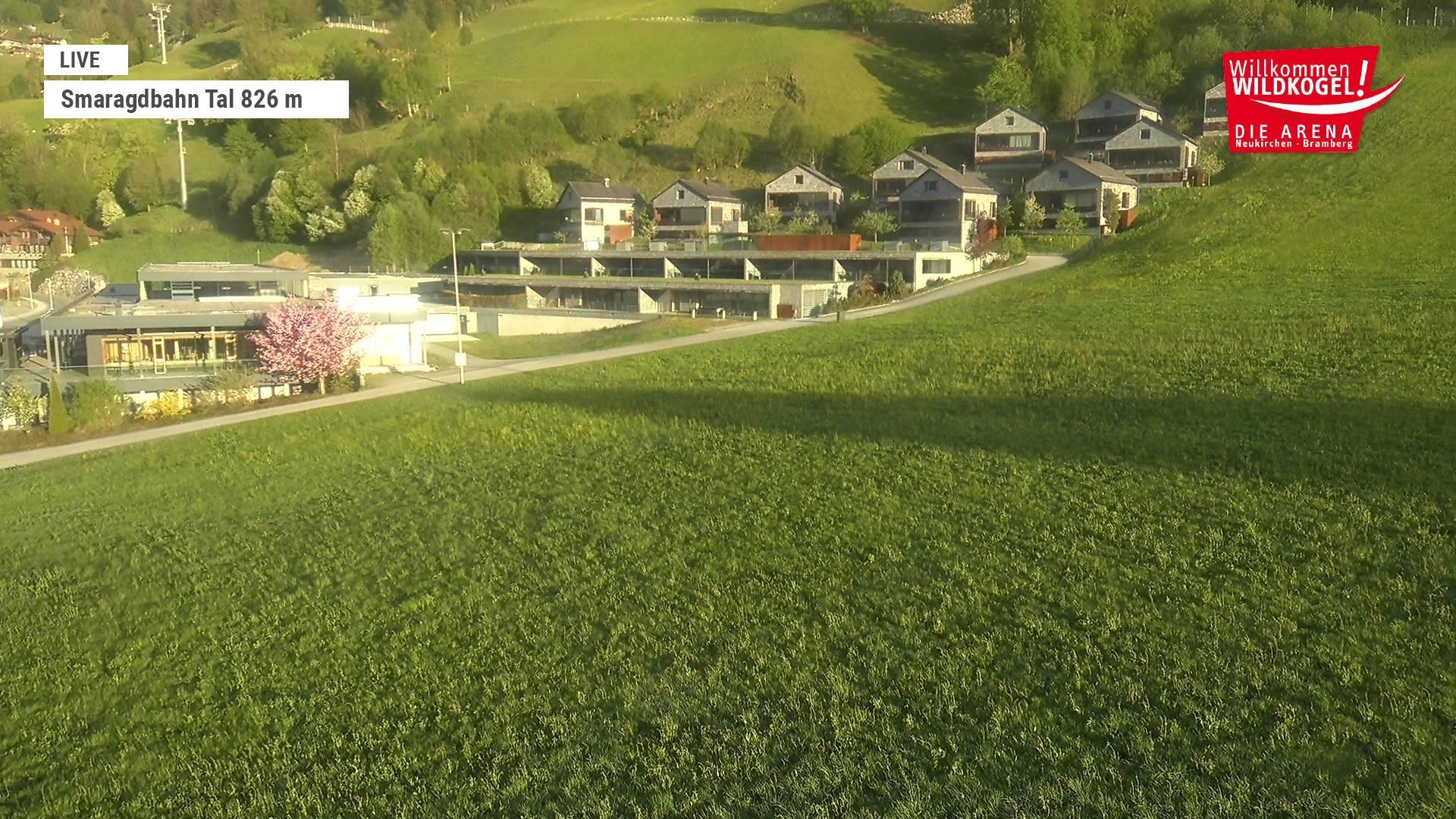Archiv Foto Webcam Wildkogel: Frühmesserbahn - Bergstation