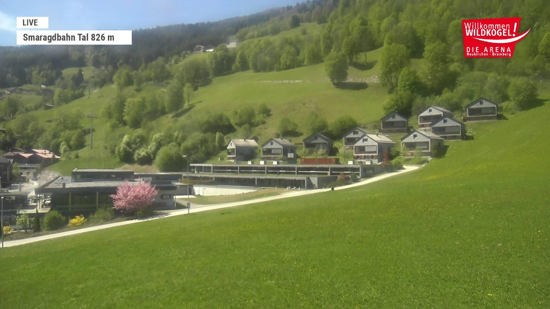 Archiv Foto Webcam Wildkogel: Frühmesserbahn - Bergstation