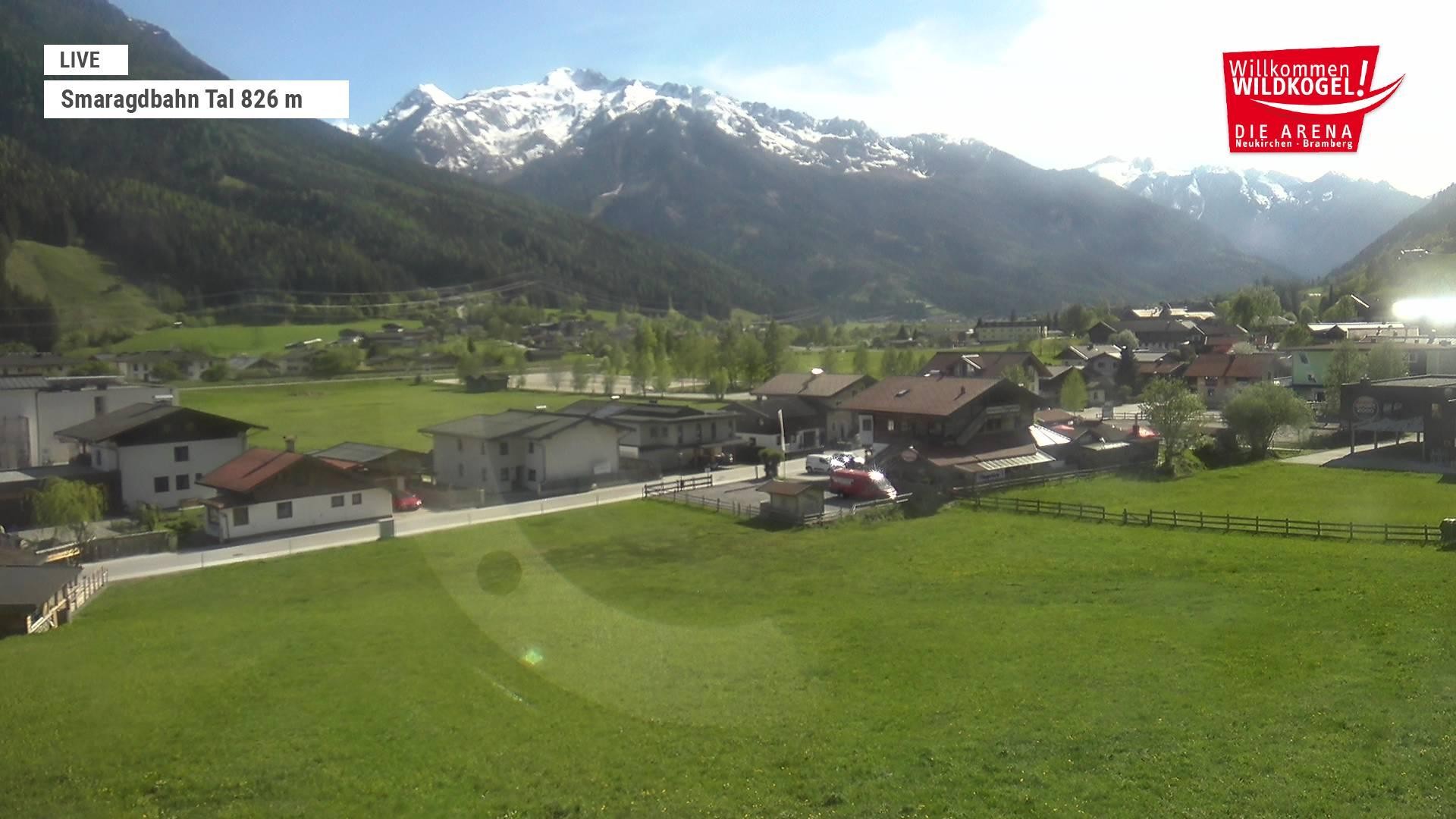 Archiv Foto Webcam Wildkogel: Frühmesserbahn - Bergstation