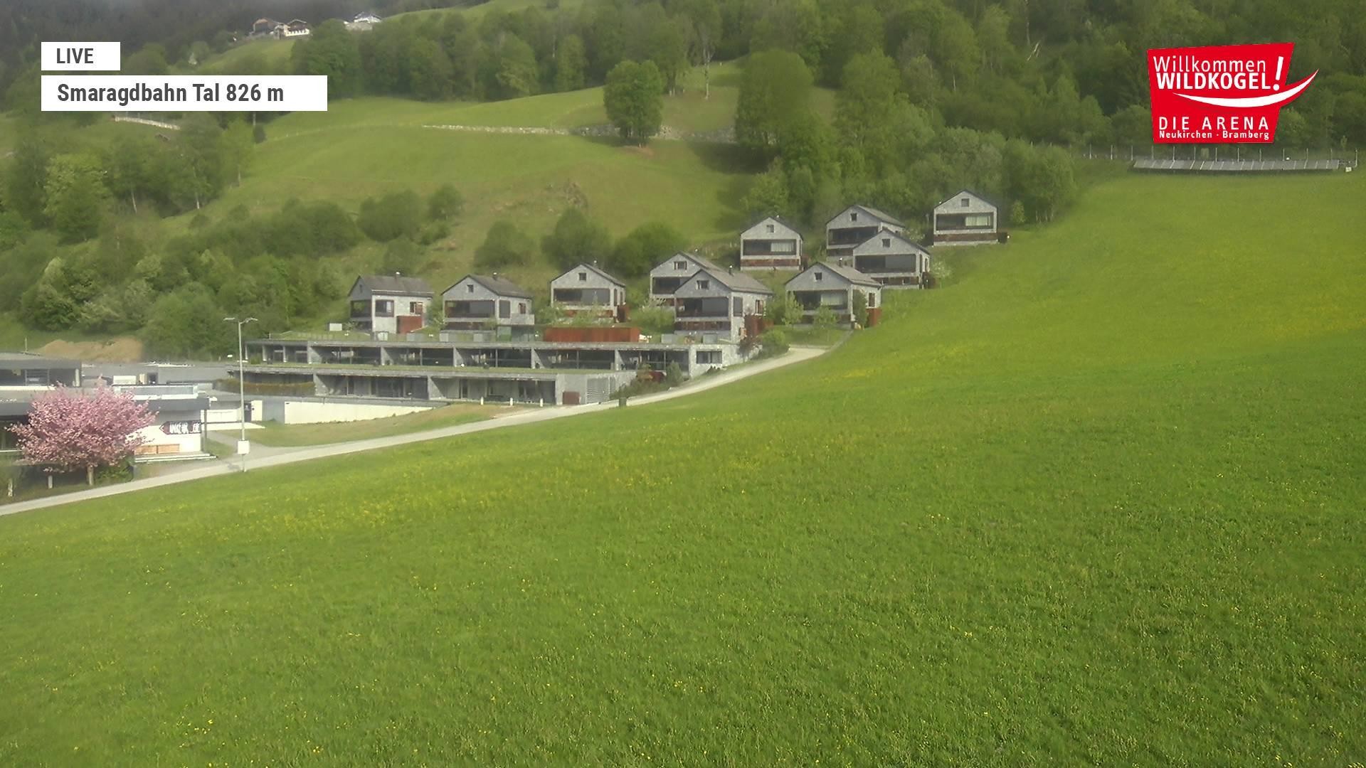 Archiv Foto Webcam Wildkogel: Frühmesserbahn - Bergstation