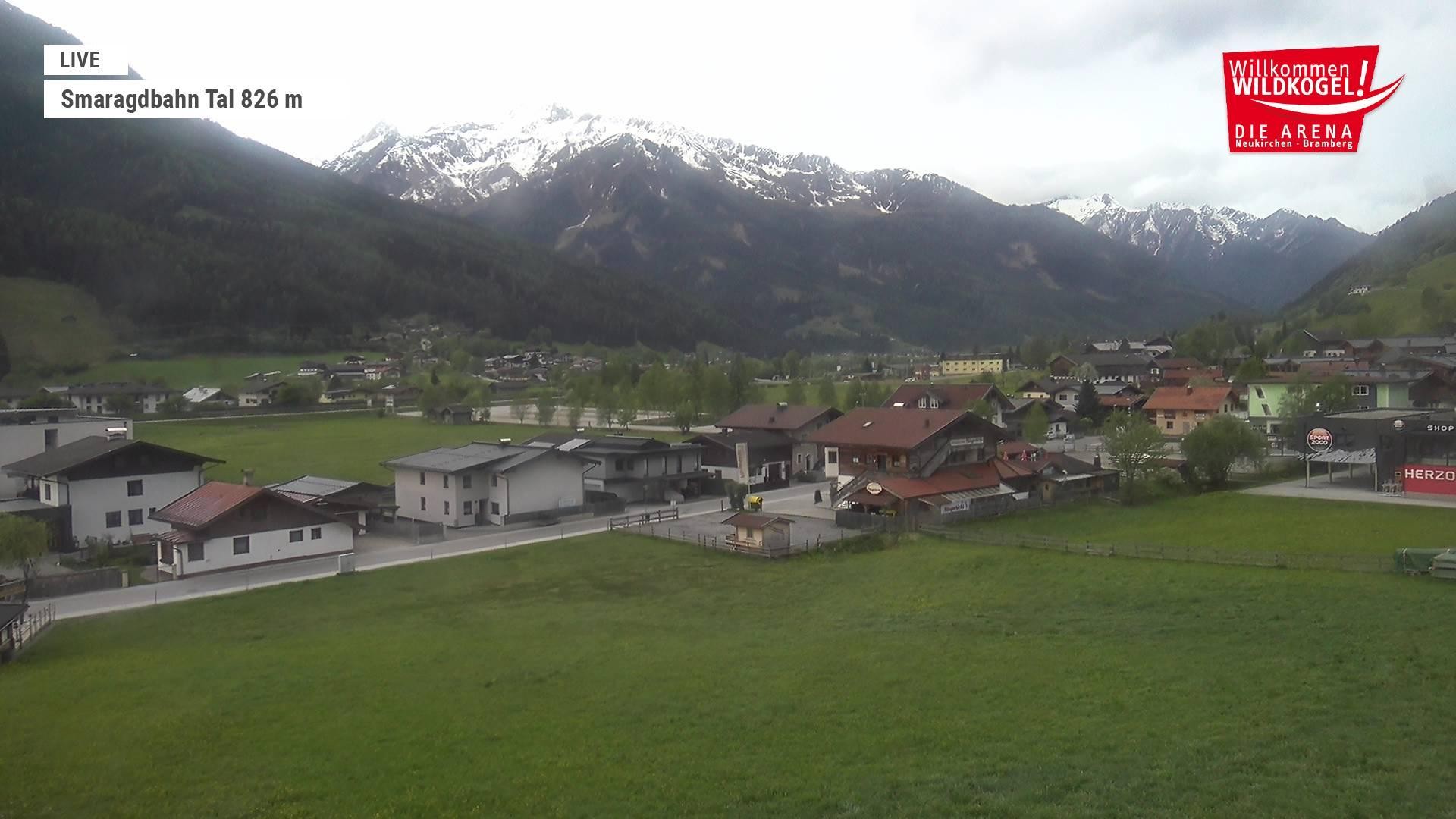Archiv Foto Webcam Wildkogel: Frühmesserbahn - Bergstation