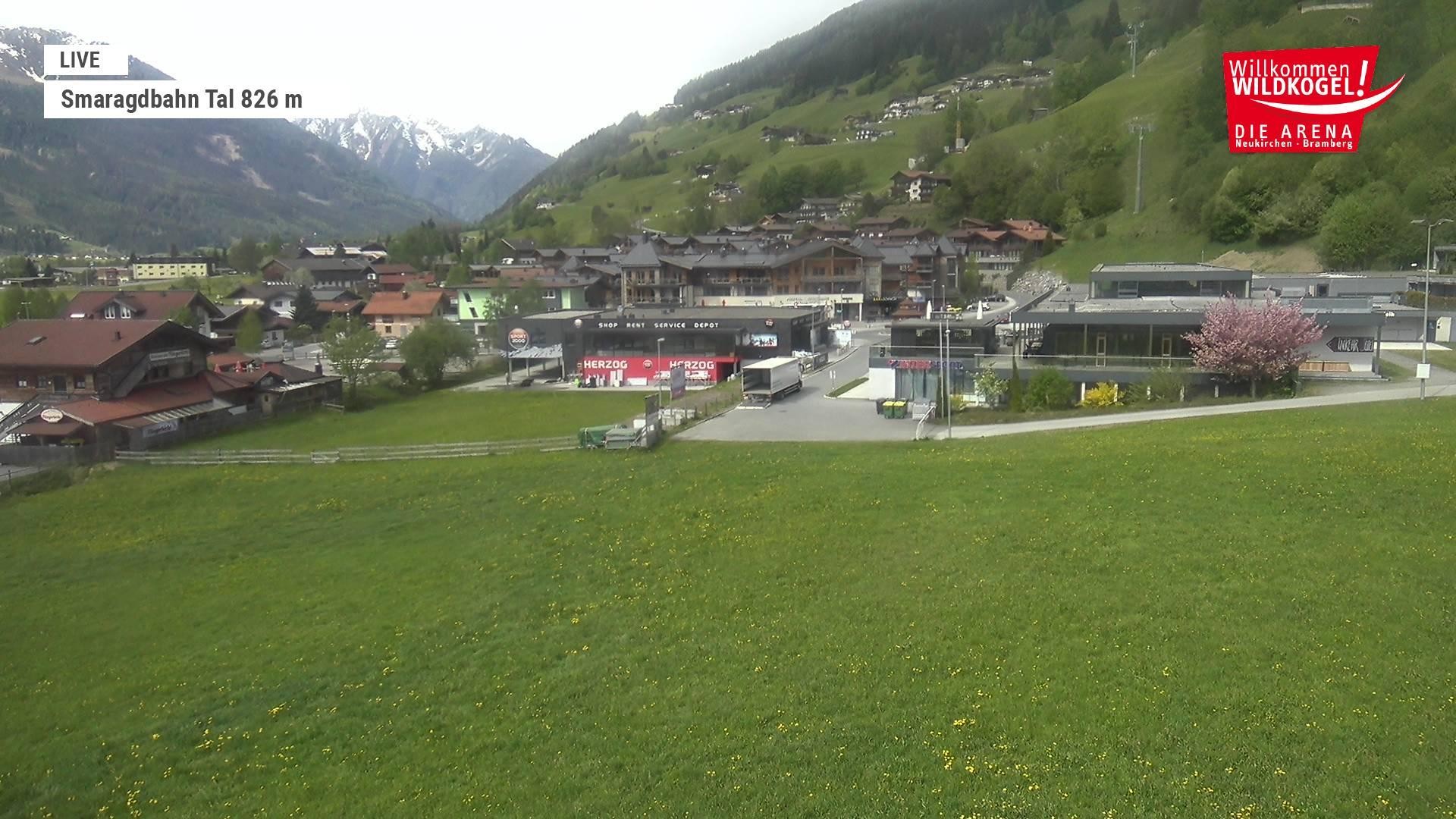 Archiv Foto Webcam Wildkogel: Frühmesserbahn - Bergstation