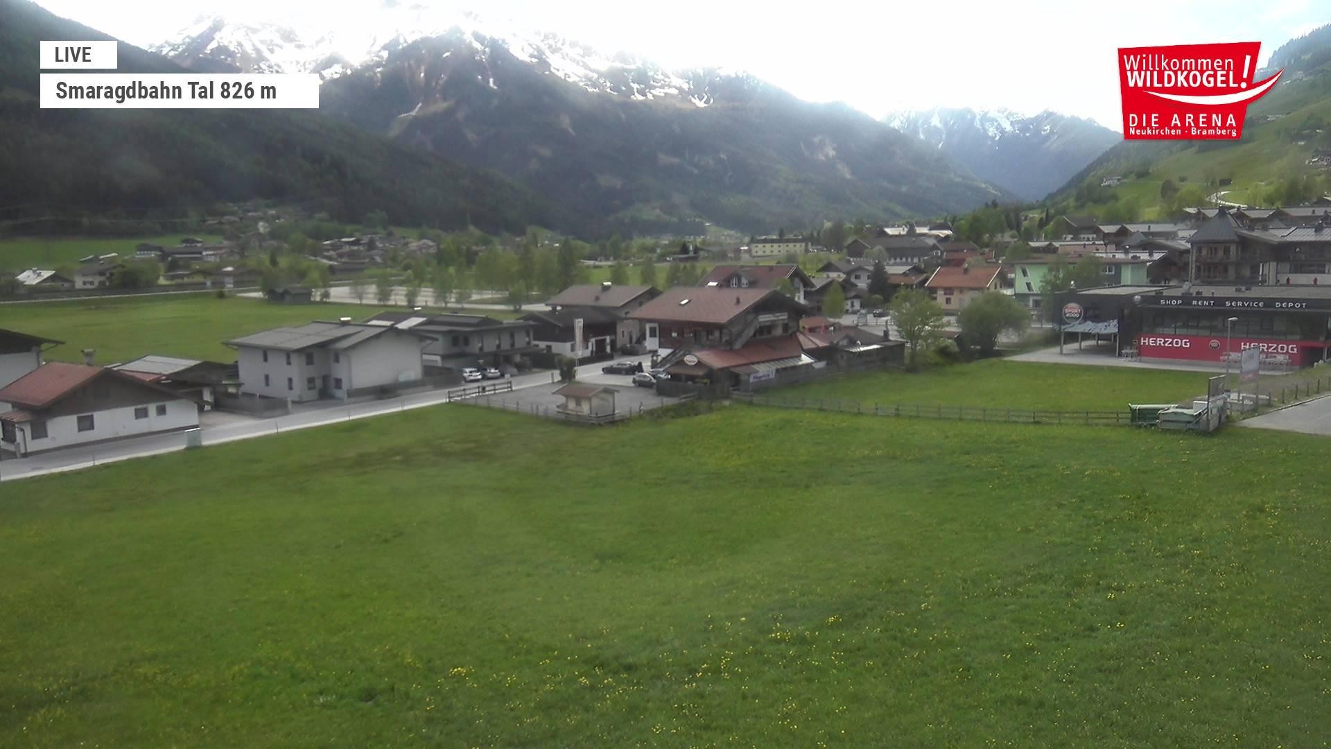 Archiv Foto Webcam Wildkogel: Frühmesserbahn - Bergstation