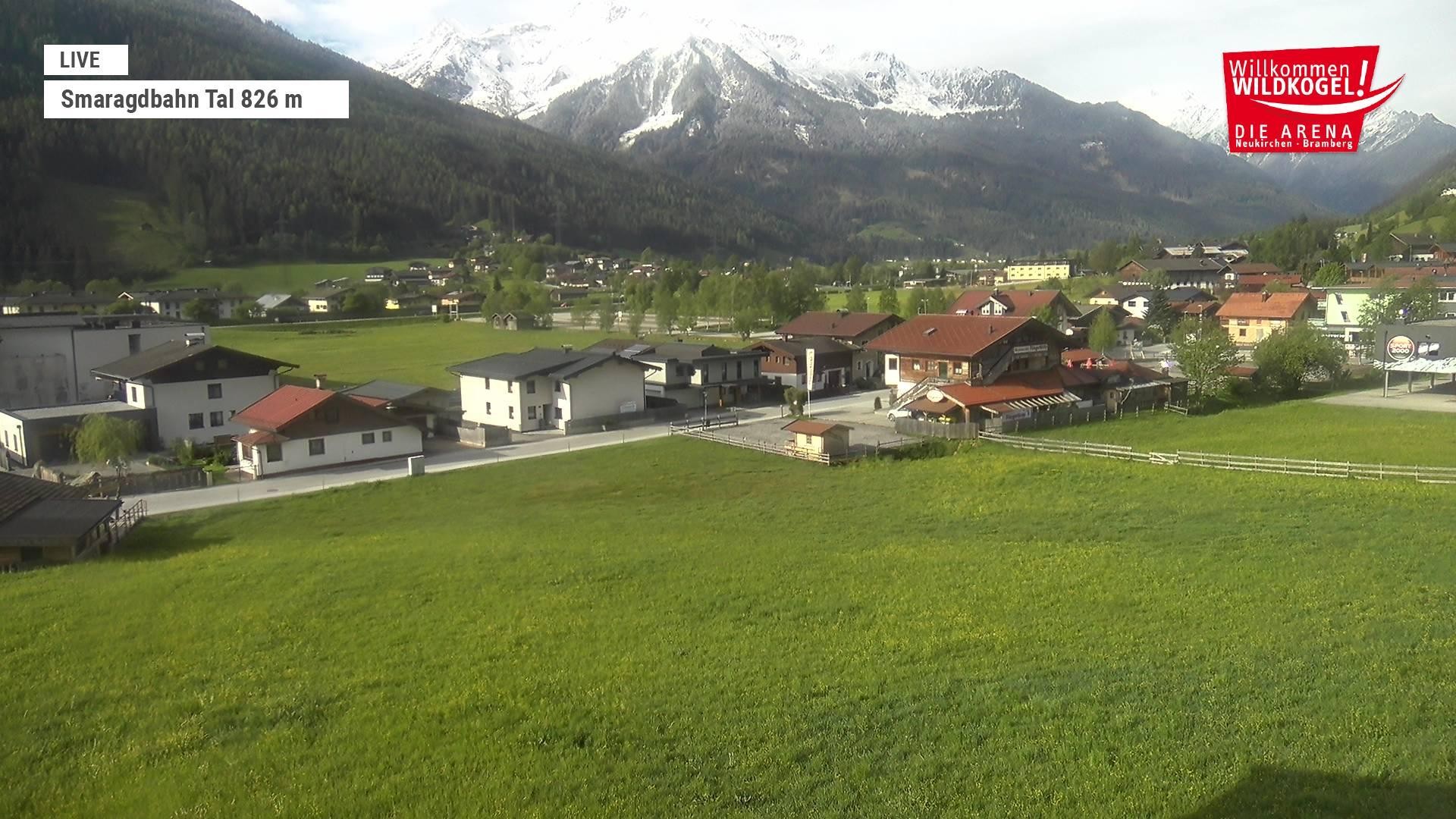 Archiv Foto Webcam Wildkogel: Frühmesserbahn - Bergstation