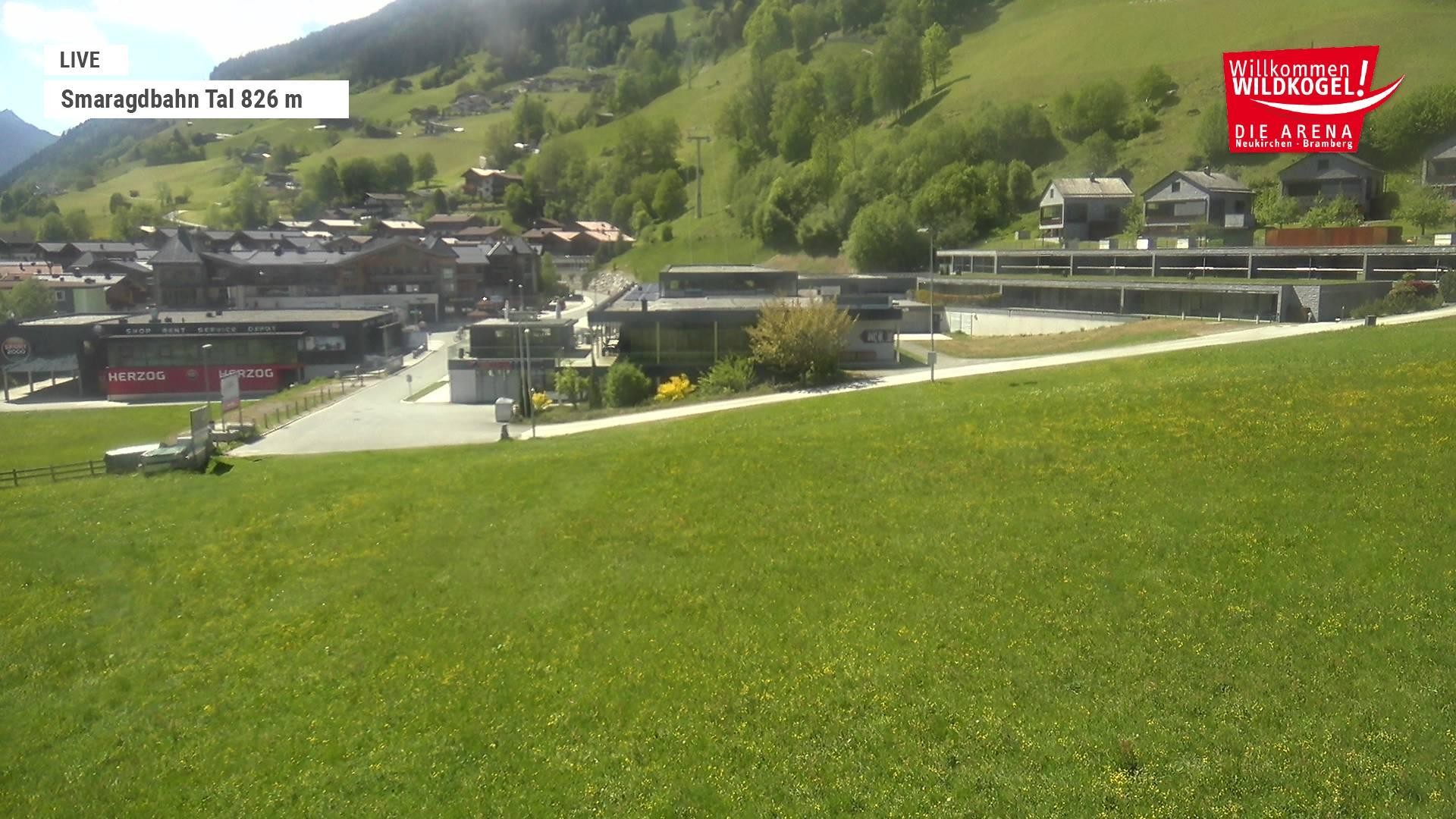 Archiv Foto Webcam Wildkogel: Frühmesserbahn - Bergstation
