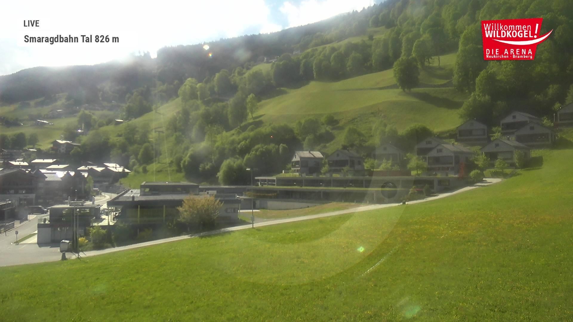 Archiv Foto Webcam Wildkogel: Frühmesserbahn - Bergstation