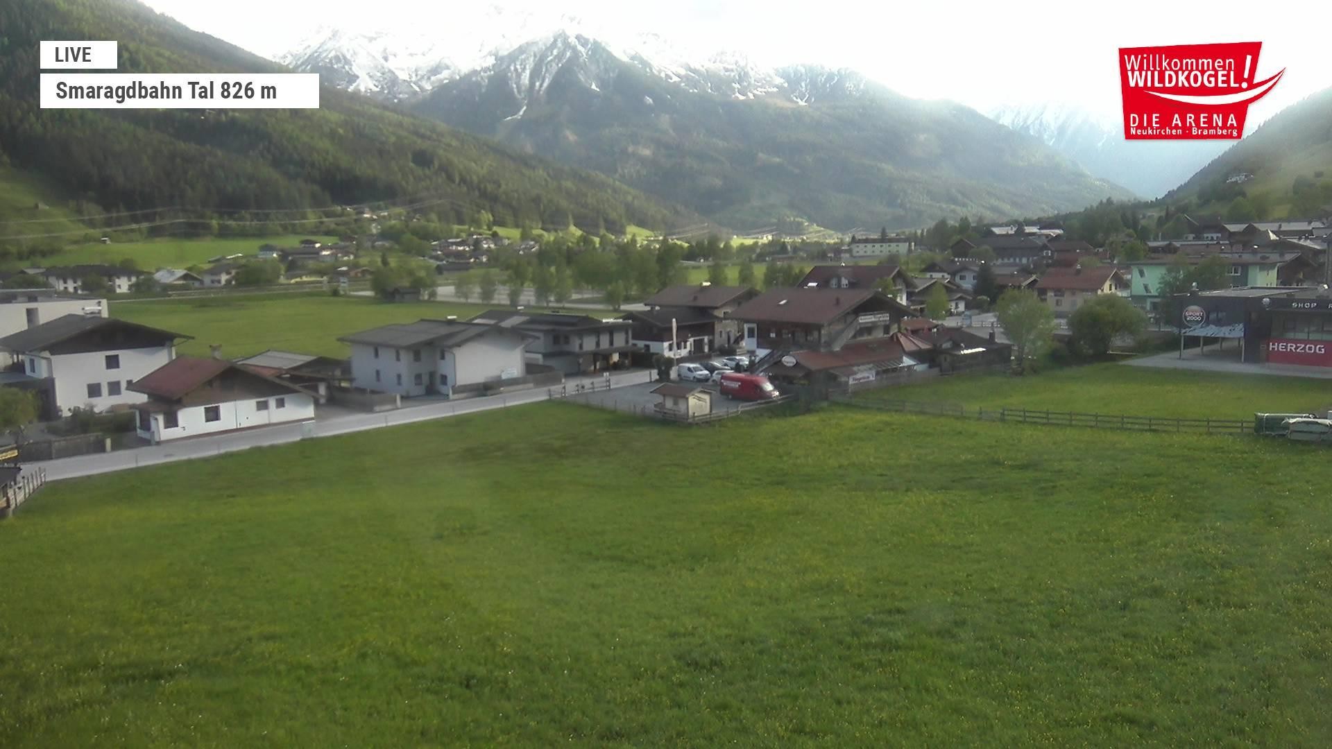 Archiv Foto Webcam Wildkogel: Frühmesserbahn - Bergstation