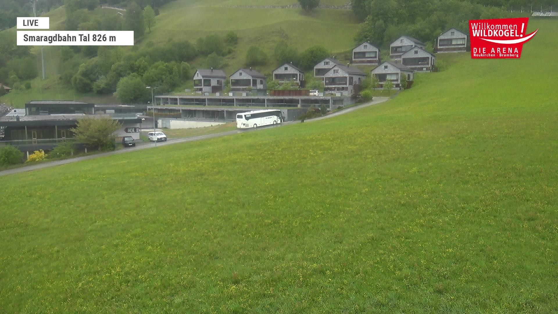 Archiv Foto Webcam Wildkogel: Frühmesserbahn - Bergstation