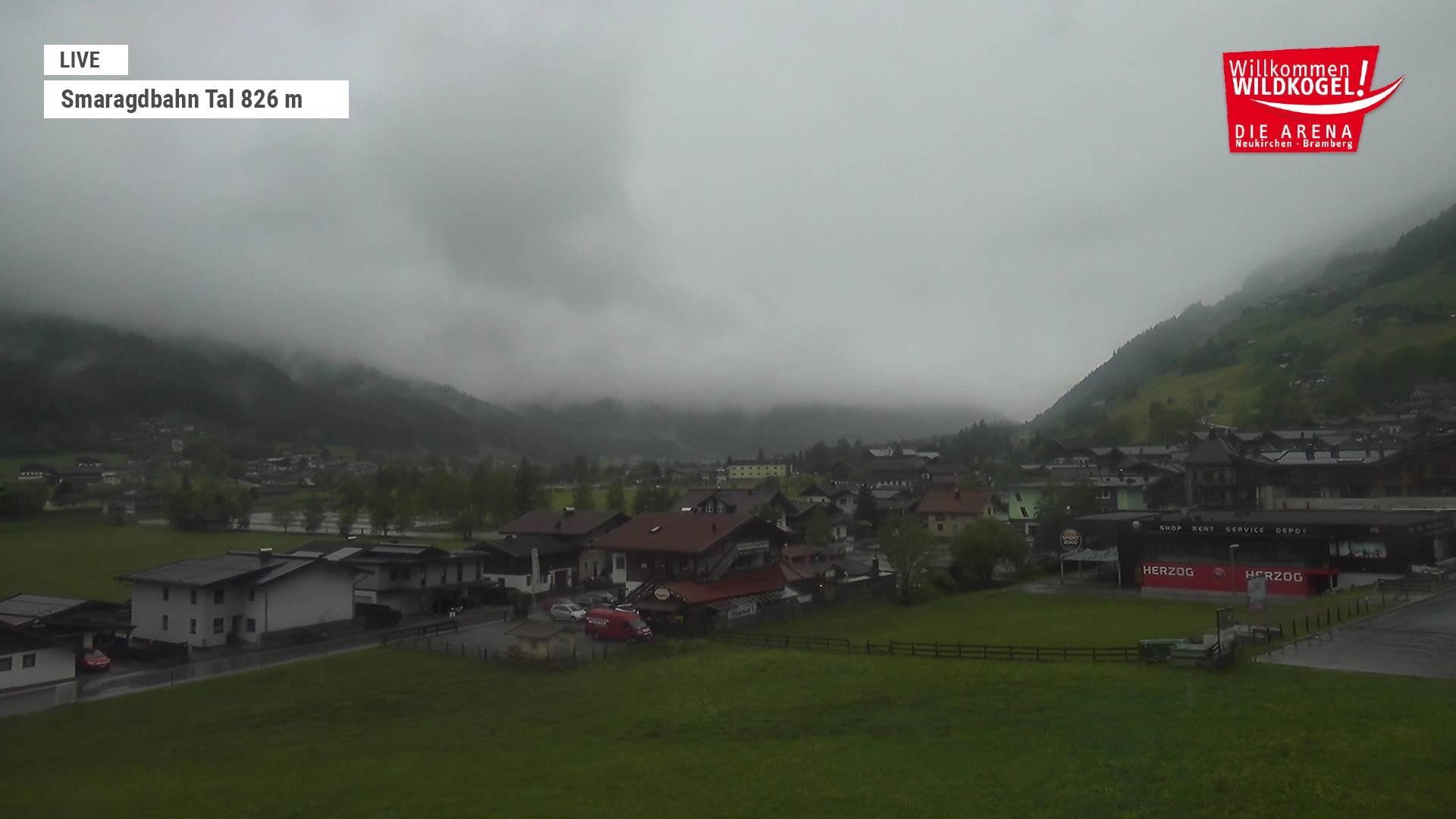 Archiv Foto Webcam Wildkogel: Frühmesserbahn - Bergstation