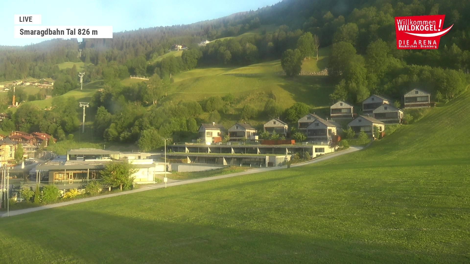 Archiv Foto Webcam Wildkogel: Frühmesserbahn - Bergstation