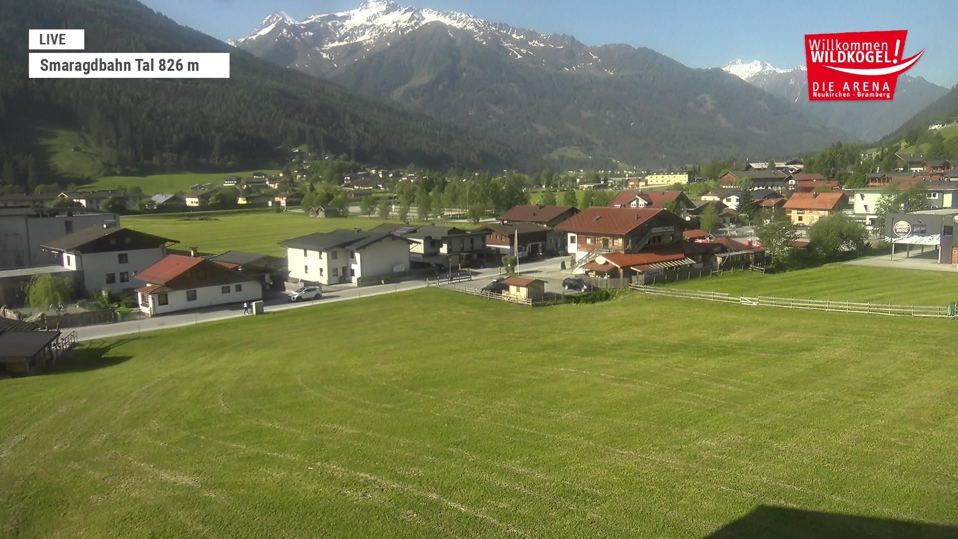 Archiv Foto Webcam Wildkogel: Frühmesserbahn - Bergstation