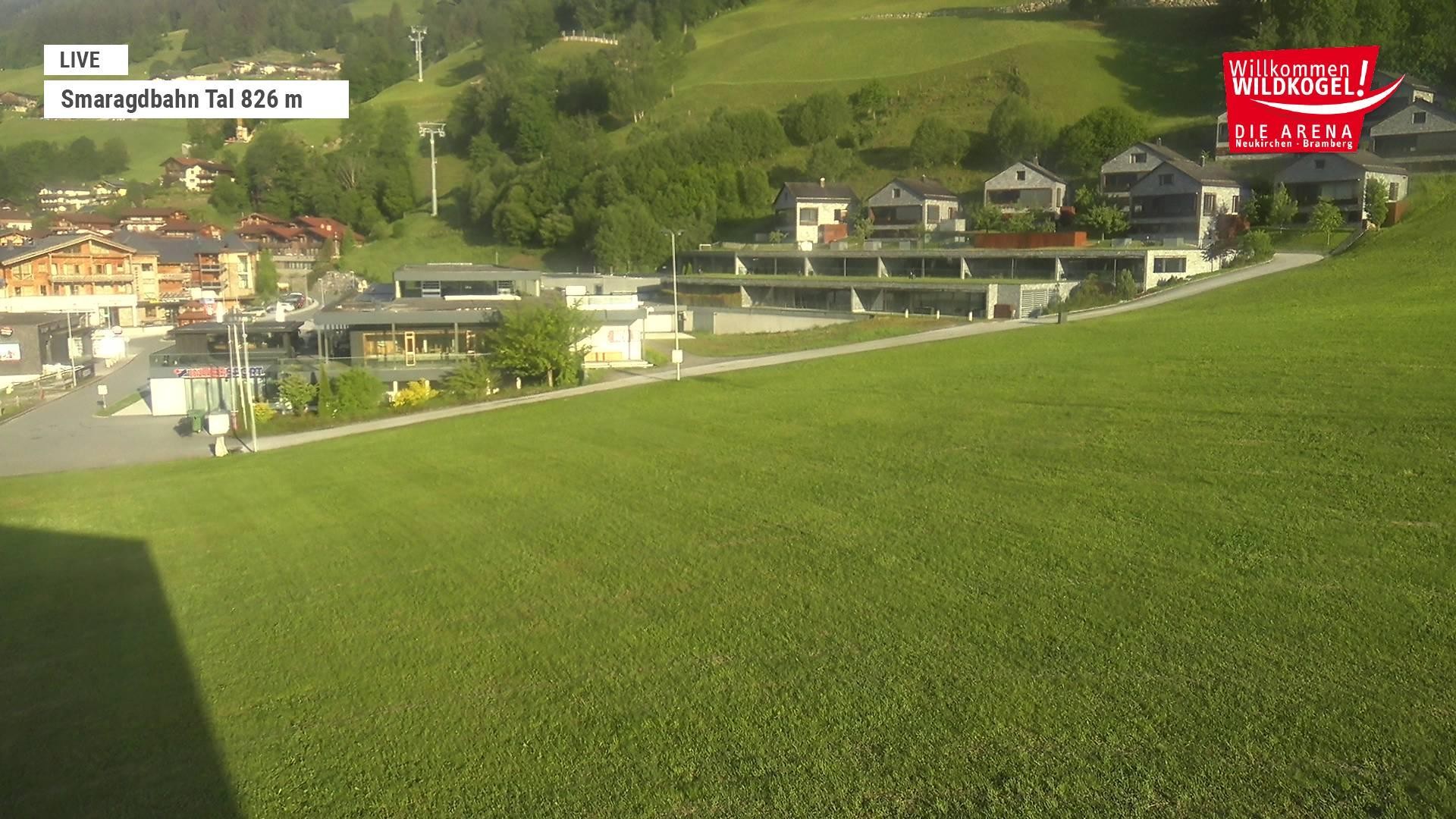 Archiv Foto Webcam Wildkogel: Frühmesserbahn - Bergstation