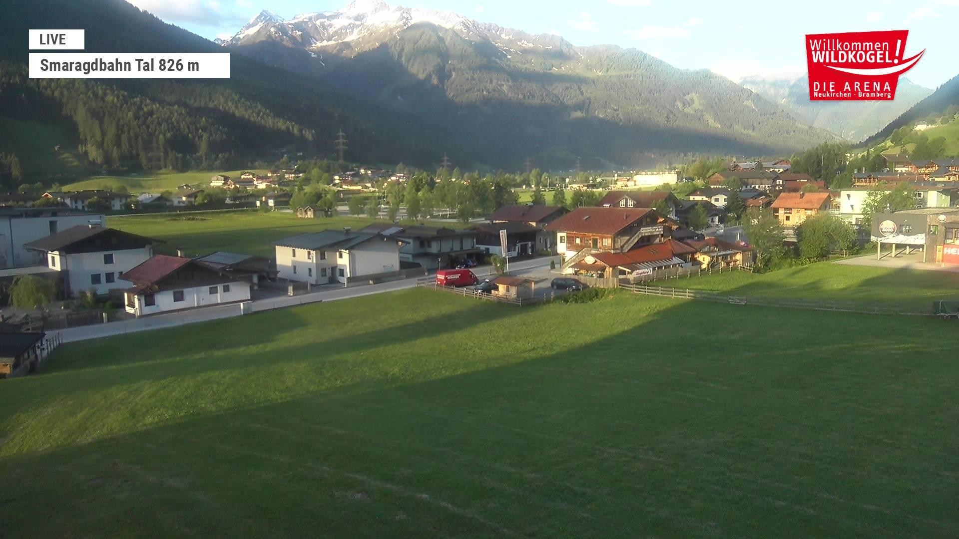 Archiv Foto Webcam Wildkogel: Frühmesserbahn - Bergstation