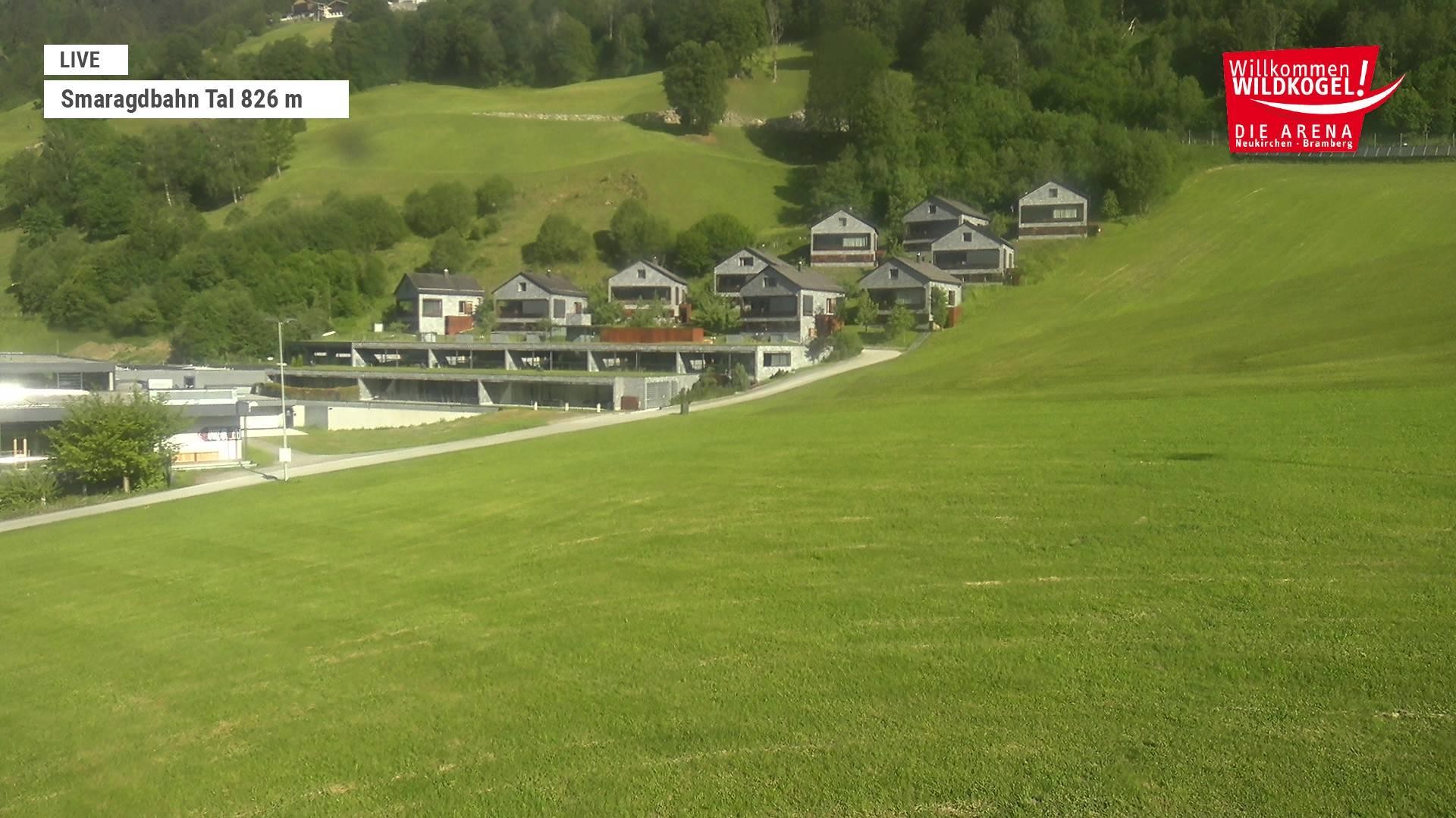 Archiv Foto Webcam Wildkogel: Frühmesserbahn - Bergstation