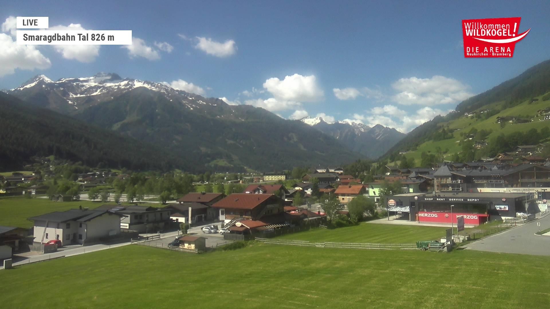 Archiv Foto Webcam Wildkogel: Frühmesserbahn - Bergstation