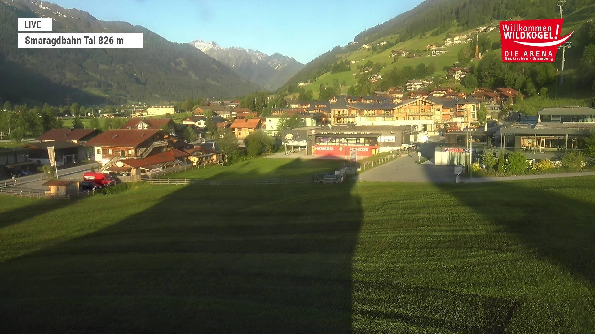 Archiv Foto Webcam Wildkogel: Frühmesserbahn - Bergstation