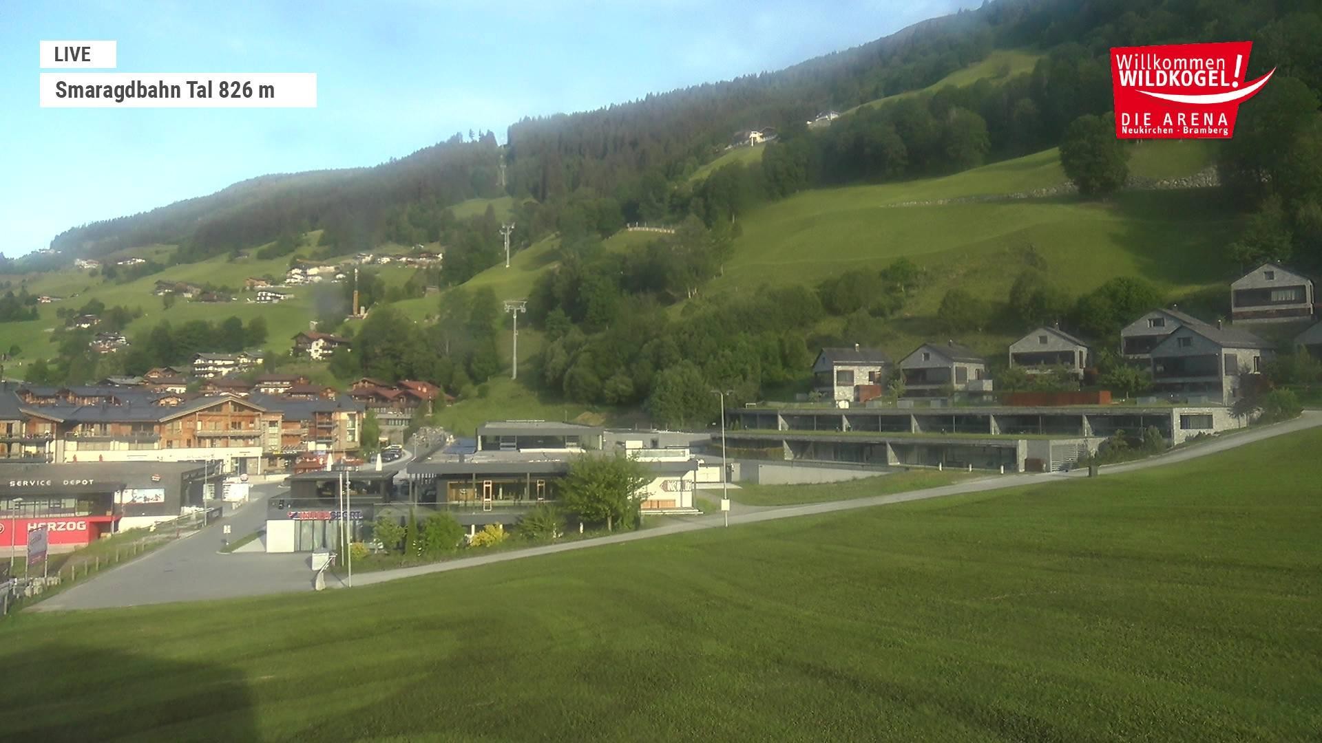 Archiv Foto Webcam Wildkogel: Frühmesserbahn - Bergstation
