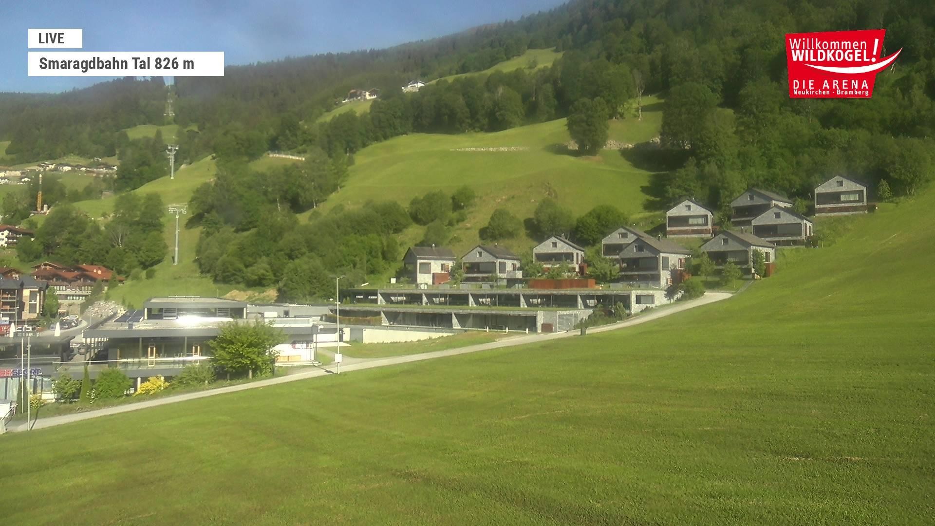 Archiv Foto Webcam Wildkogel: Frühmesserbahn - Bergstation