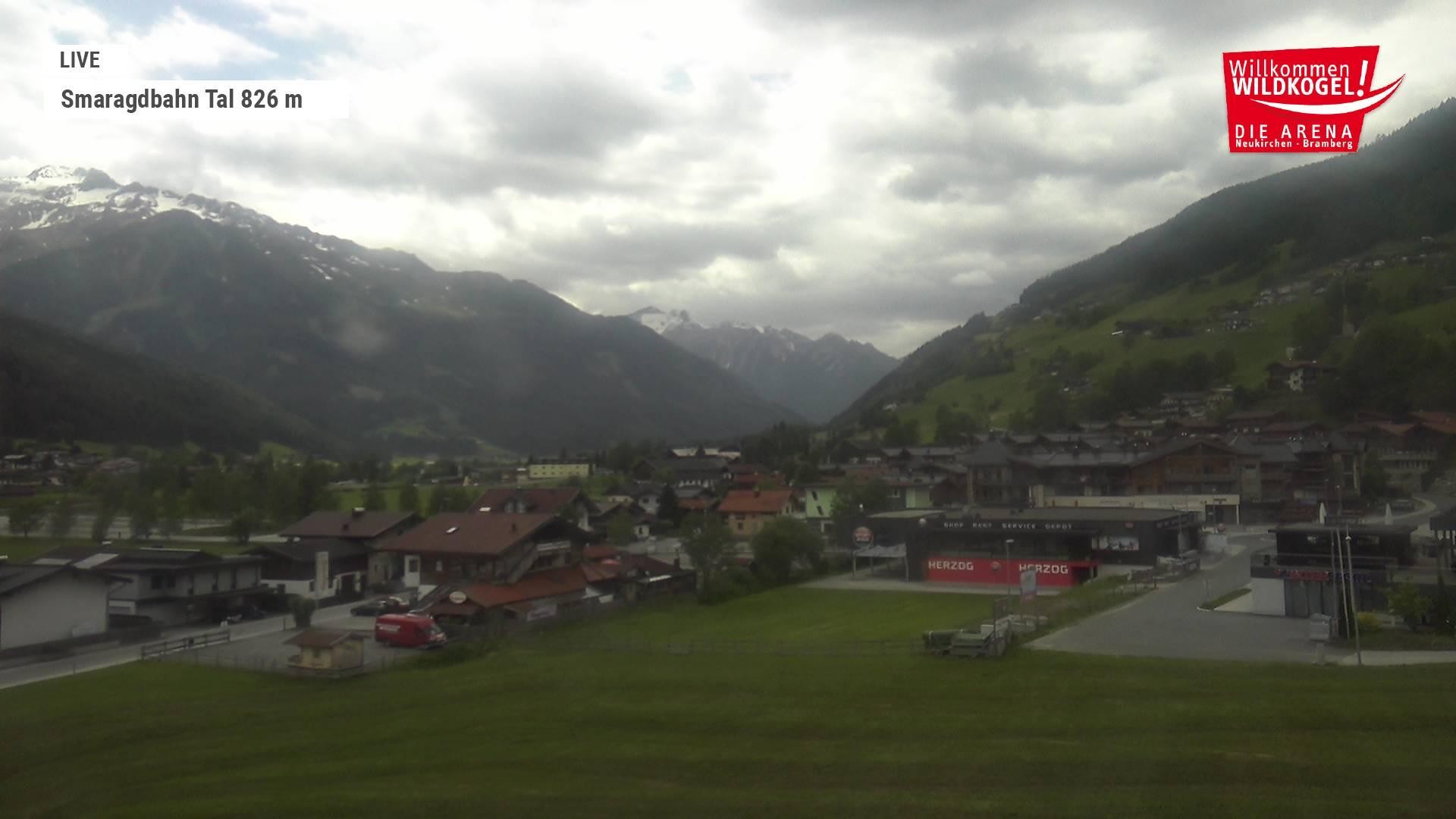 Archiv Foto Webcam Wildkogel: Frühmesserbahn - Bergstation
