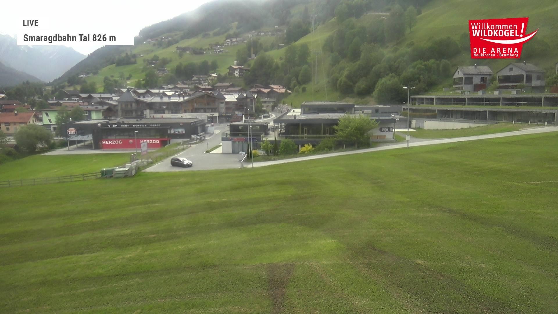 Archiv Foto Webcam Wildkogel: Frühmesserbahn - Bergstation