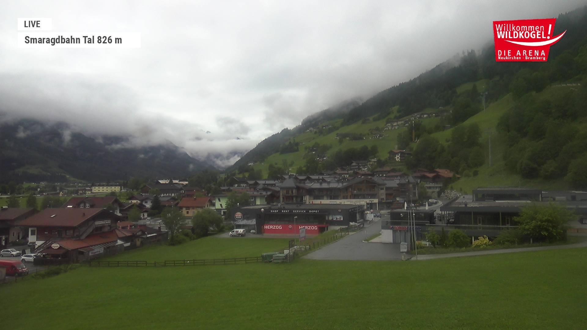 Archiv Foto Webcam Wildkogel: Frühmesserbahn - Bergstation