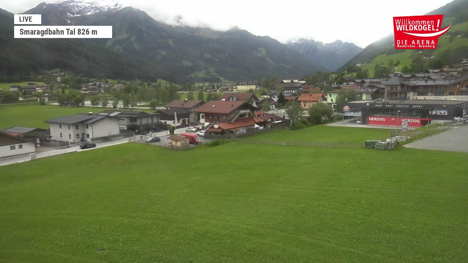 Archiv Foto Webcam Wildkogel: Frühmesserbahn - Bergstation