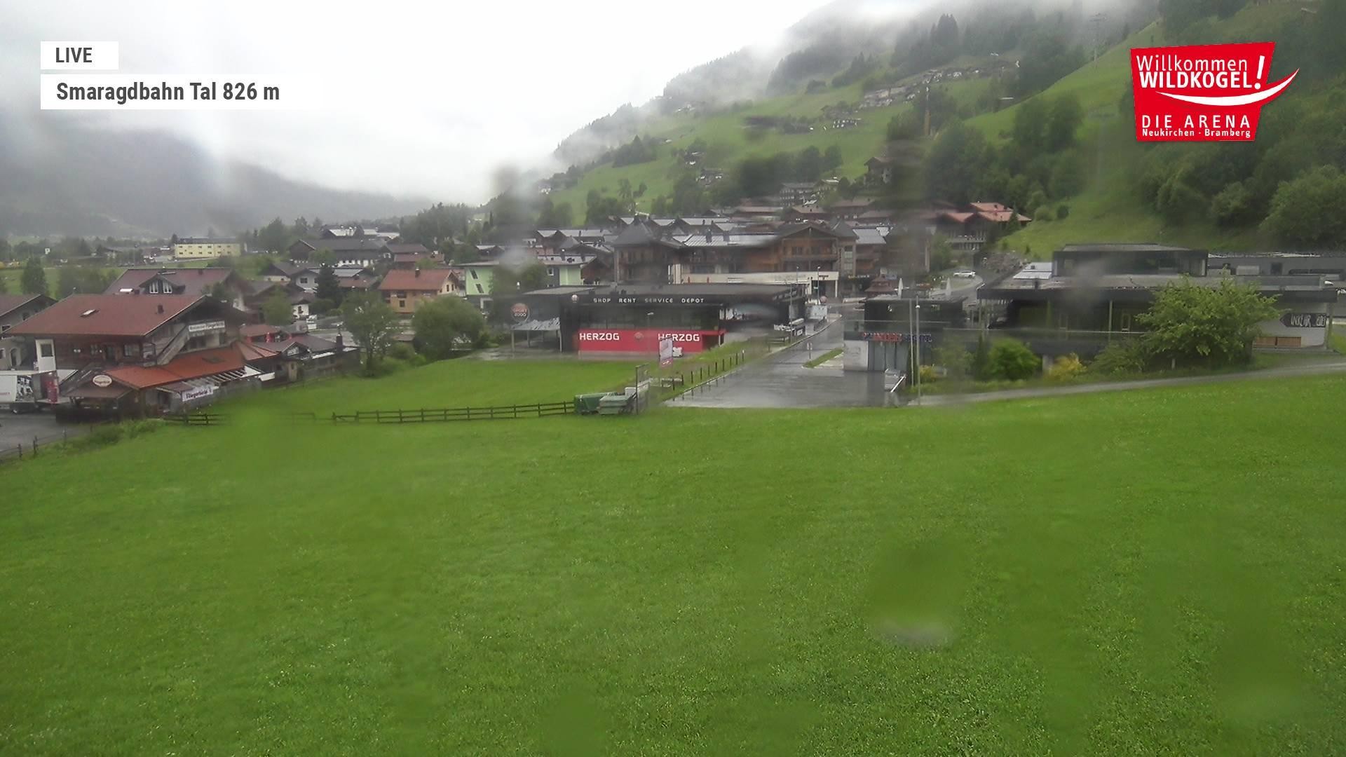 Archiv Foto Webcam Wildkogel: Frühmesserbahn - Bergstation