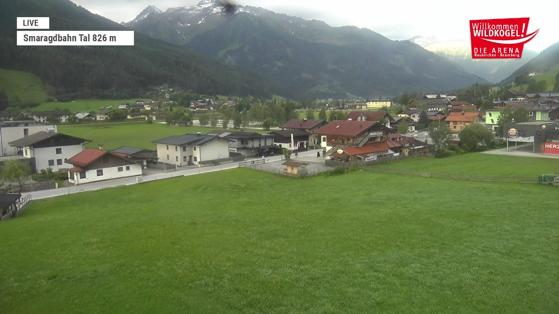 Archiv Foto Webcam Wildkogel: Frühmesserbahn - Bergstation