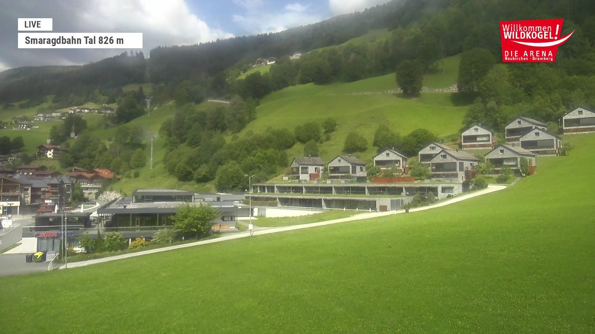 Archiv Foto Webcam Wildkogel: Frühmesserbahn - Bergstation
